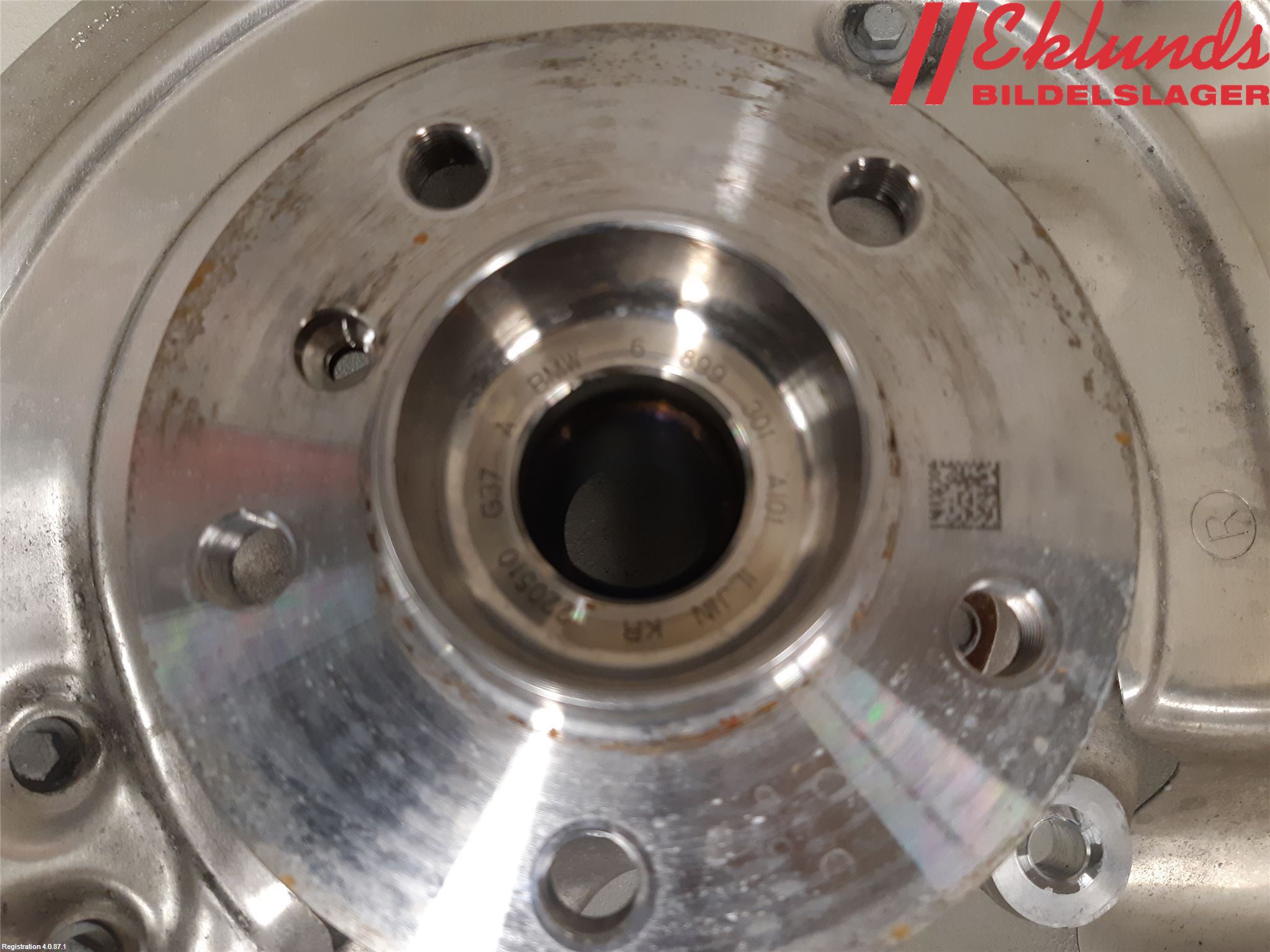 BMW iX I20 22- Styrspindel Lagerhus Hö