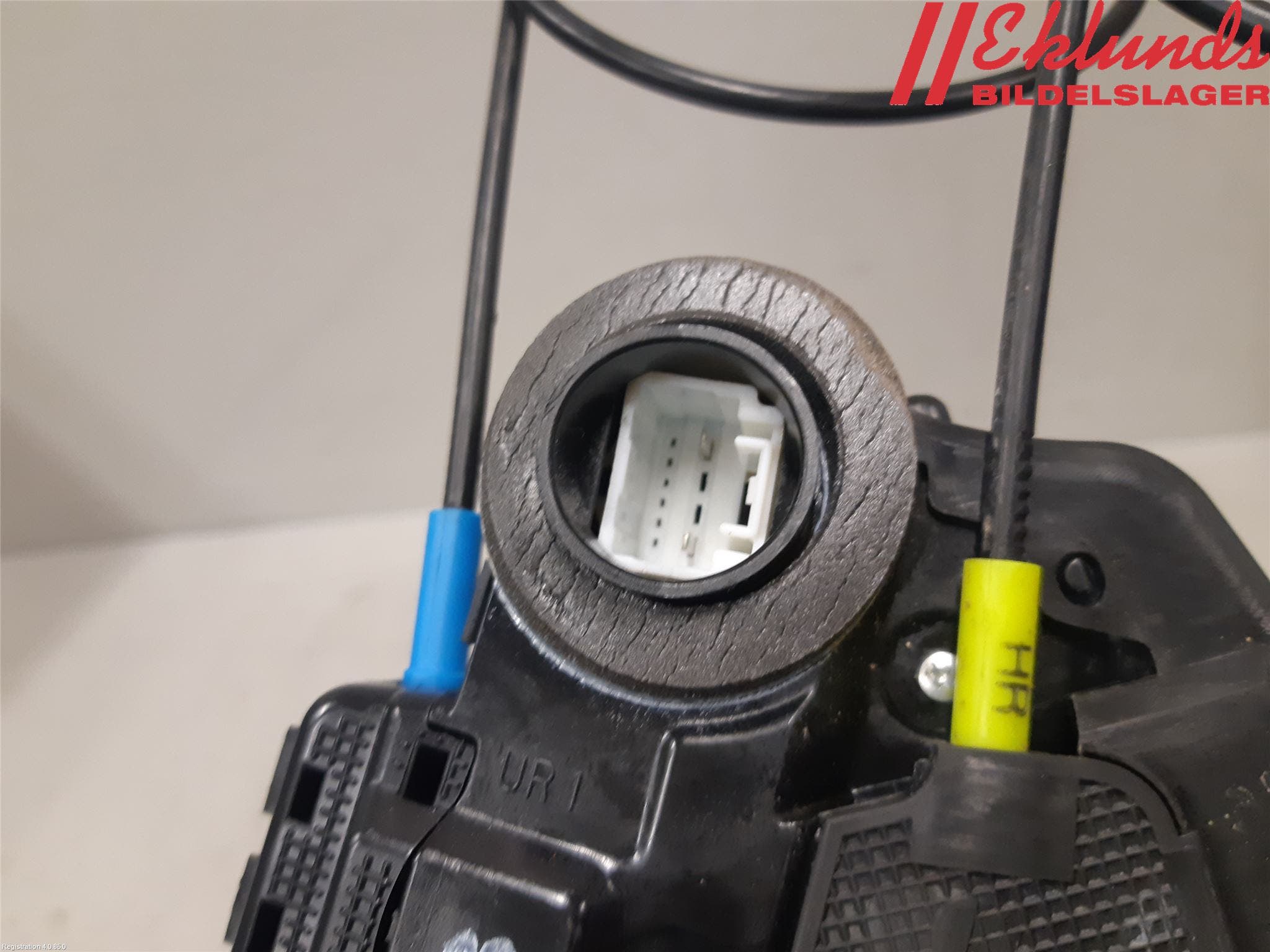 Toyota AURIS 10-12 Låskista-Dörrlås