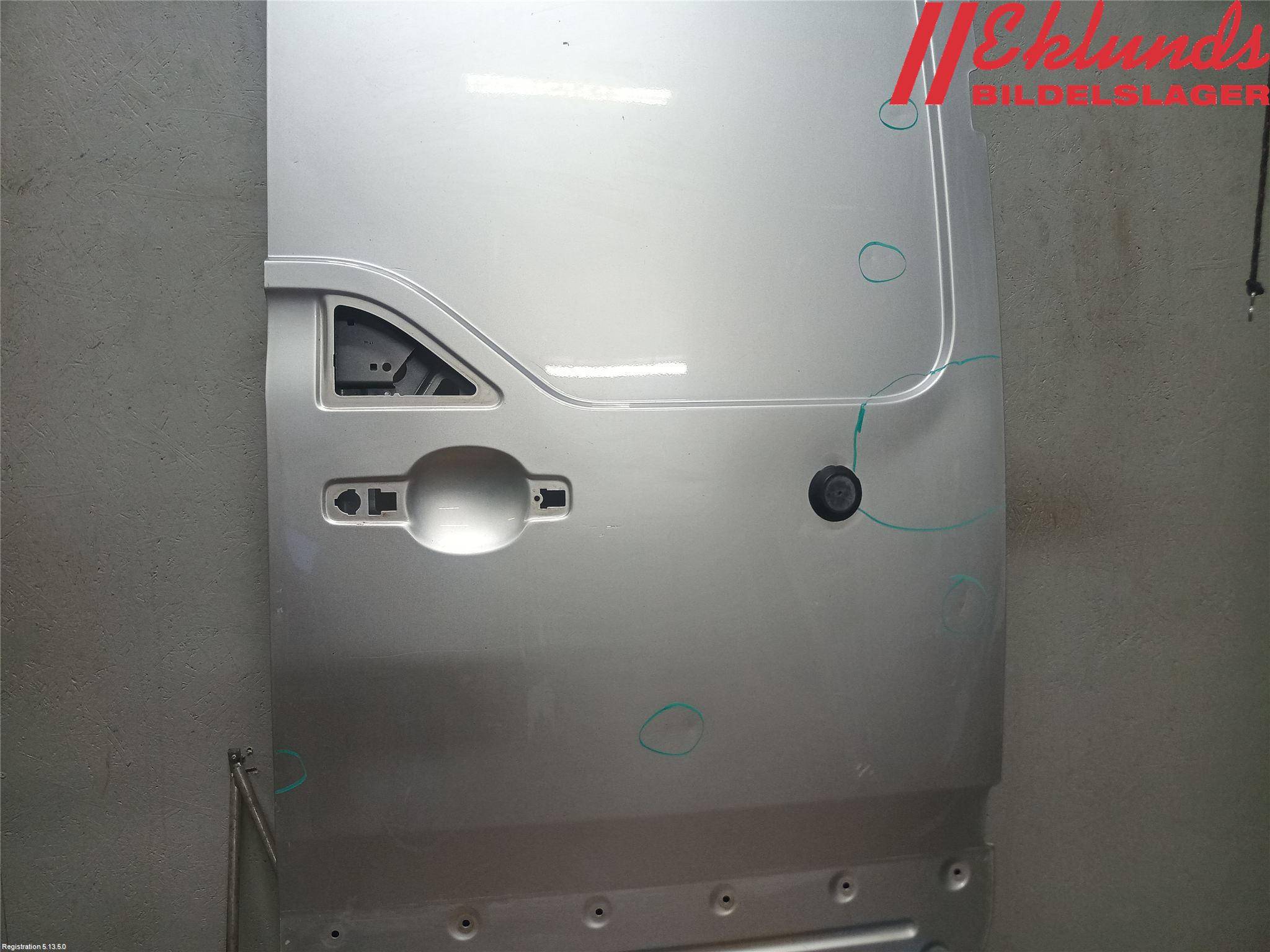 Nissan NV400 12-24 Dörr Bak Van-Skåp Höger