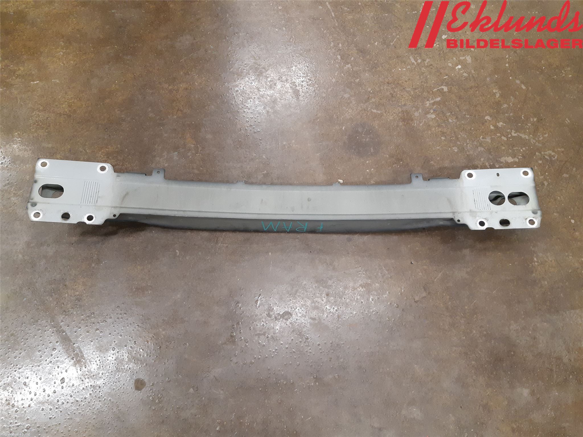 Volvo V70 08-13 Stötfångarbalk Fram