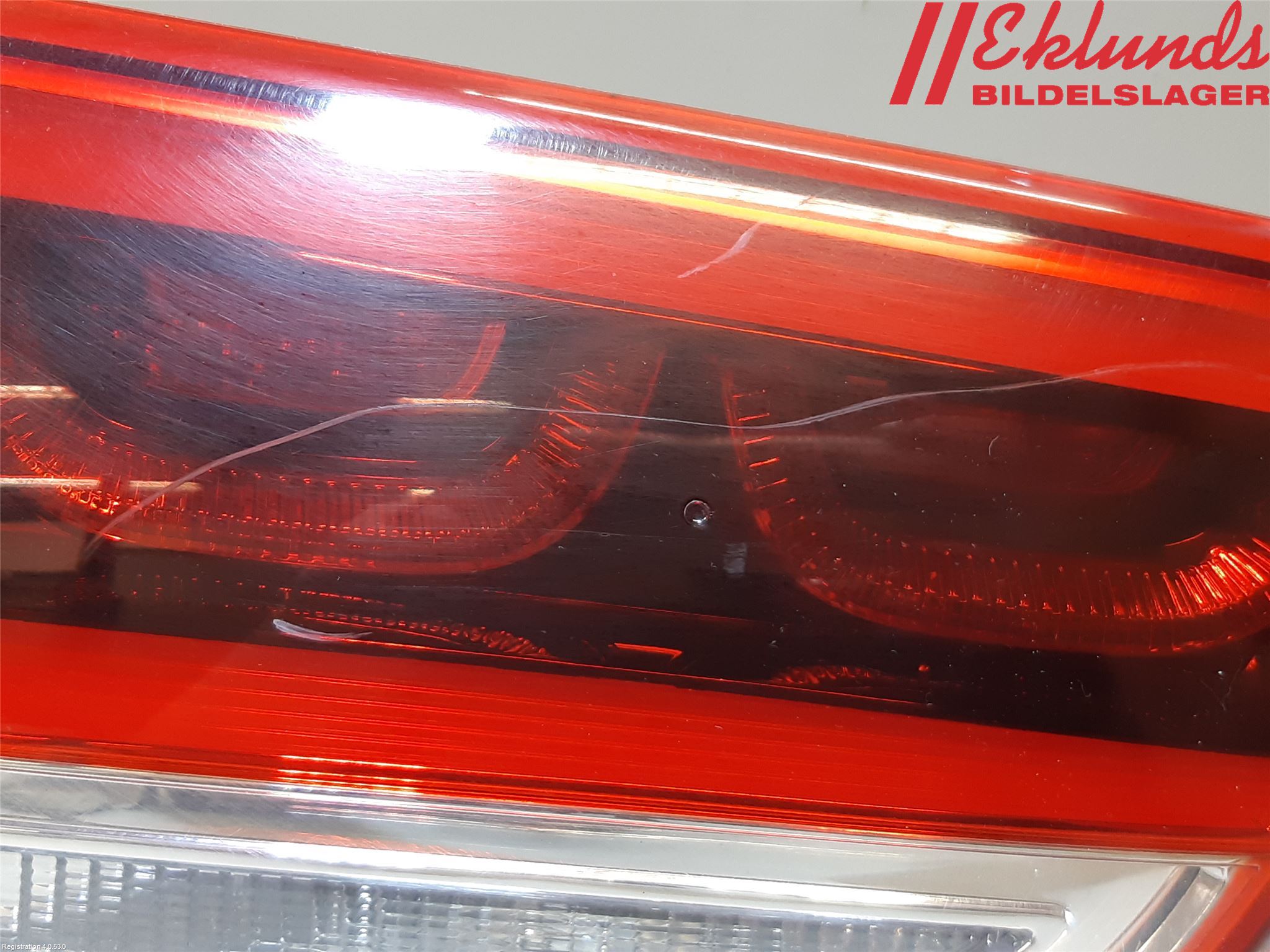 Kia SORENTO 15-20 Bakljus Lucka Vä