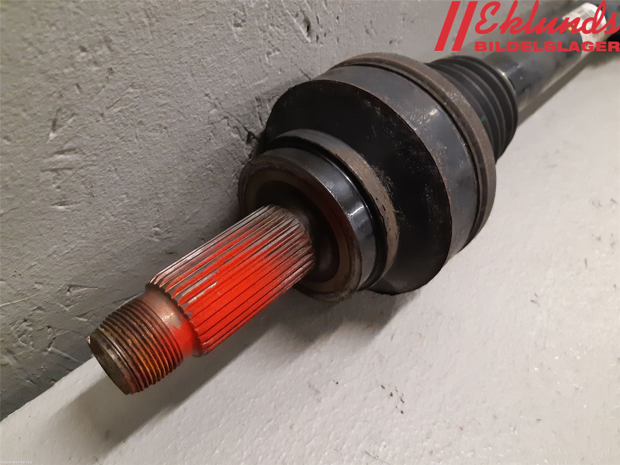 BMW X6 F16 14-19 Drivaxel Bak Vänster