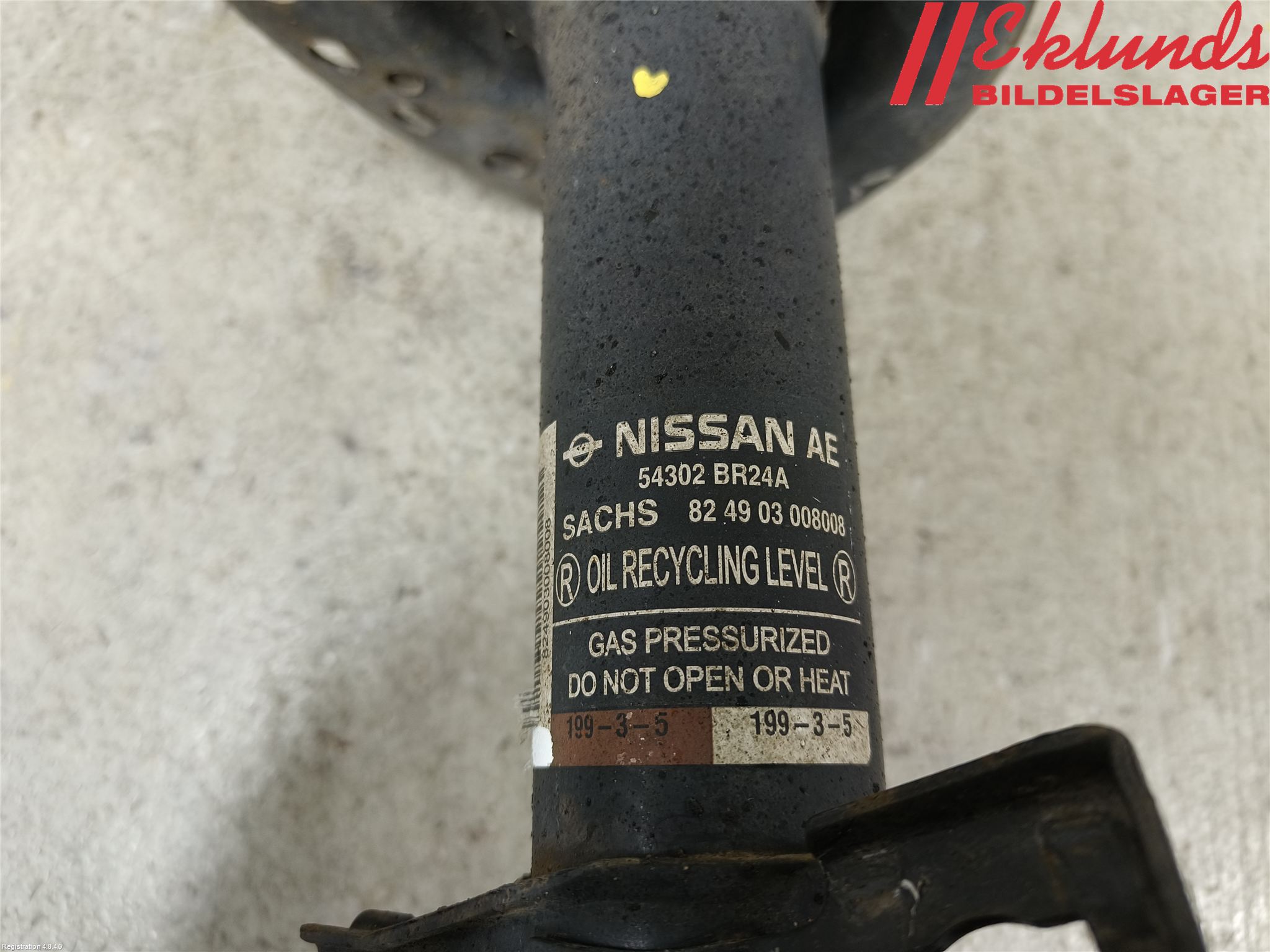 Nissan QASHQAI+2  10-14 Fjäderben Fram Höger