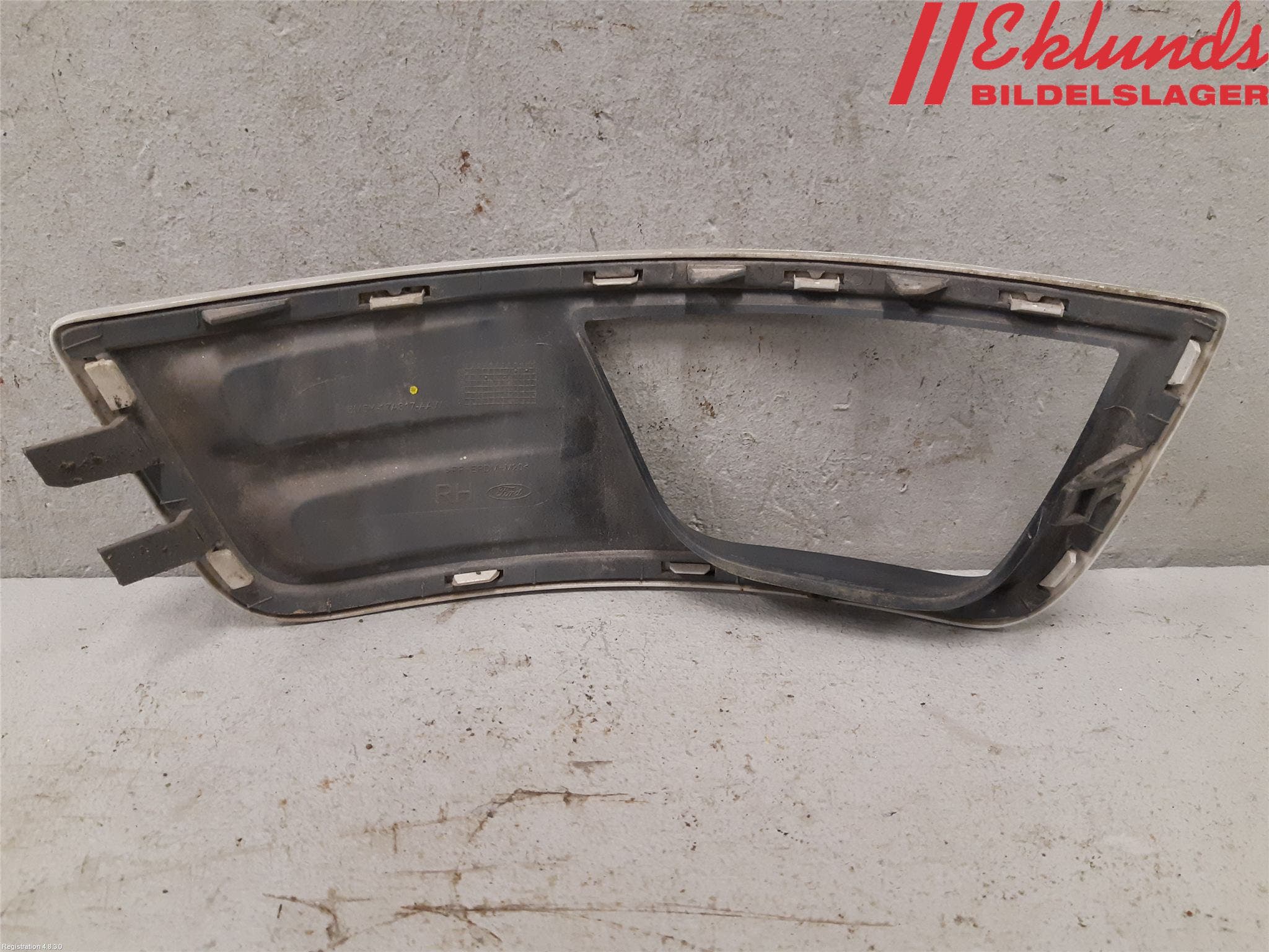 Ford FOCUS 04-07 Stötfångardel Bak Hö