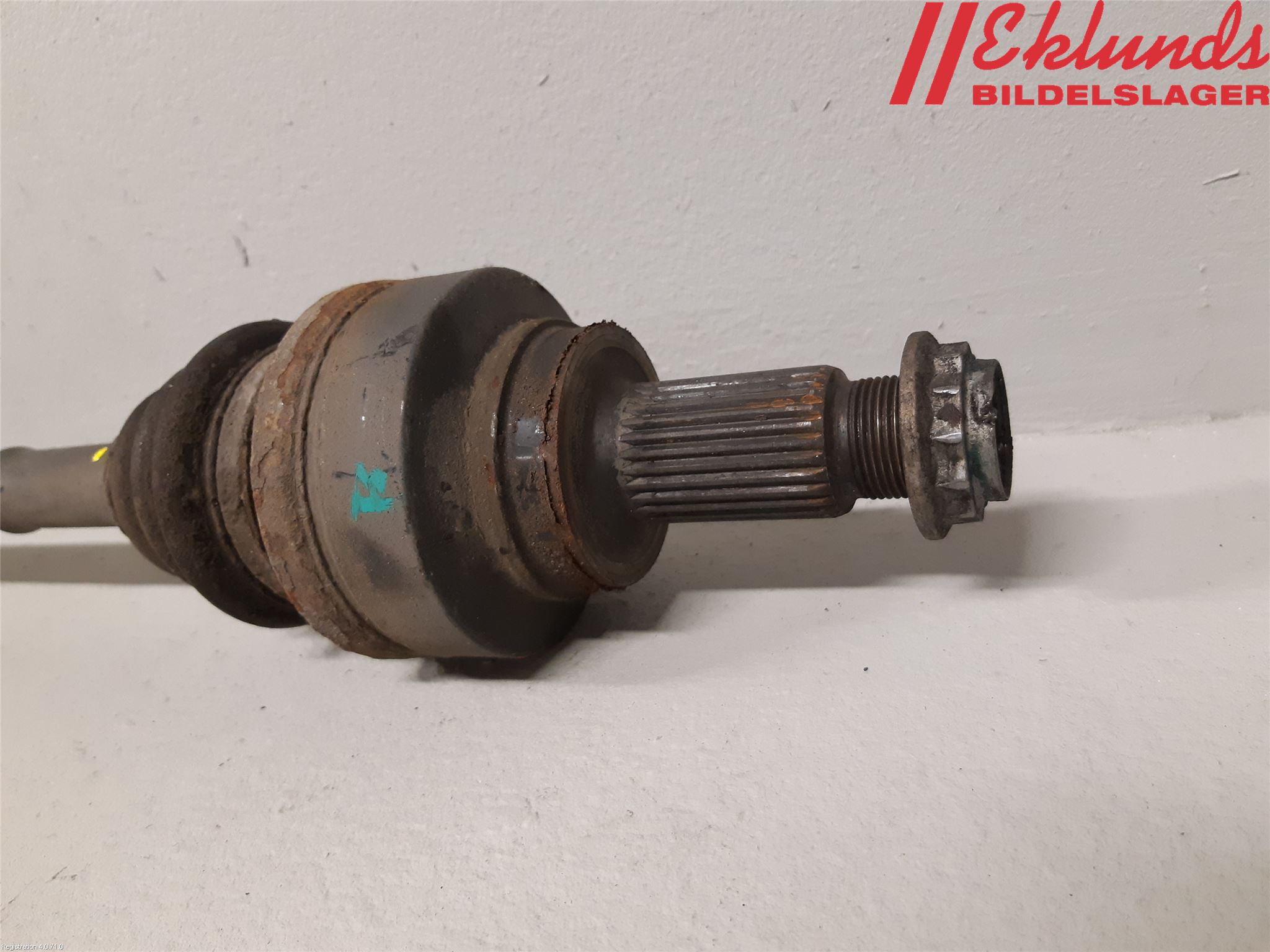 BMW 3 F30/F31/F80 12-19 Drivaxel Bak Höger