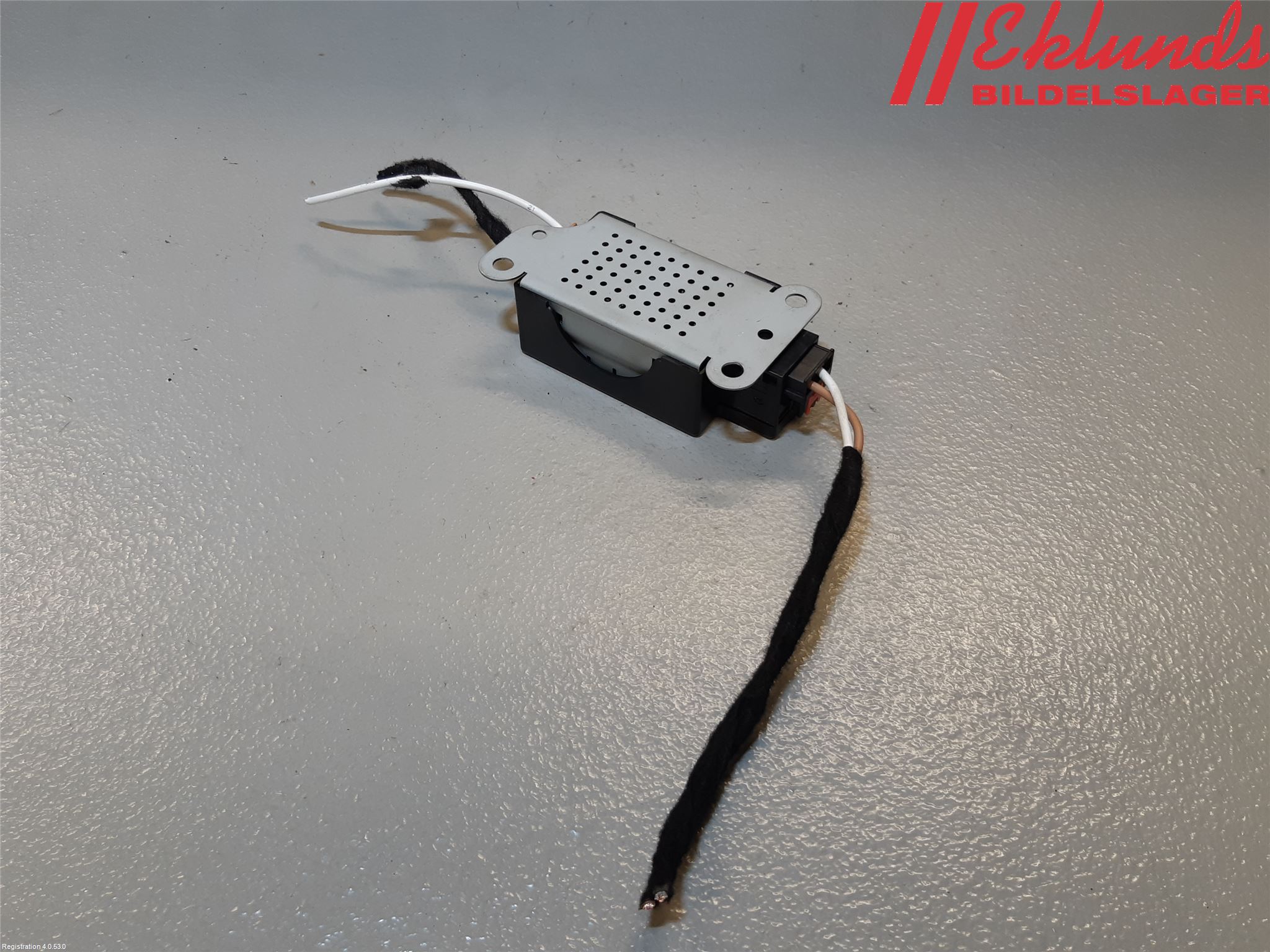 Volkswagen VW GOLF VI 09-13 Antennförstärkare