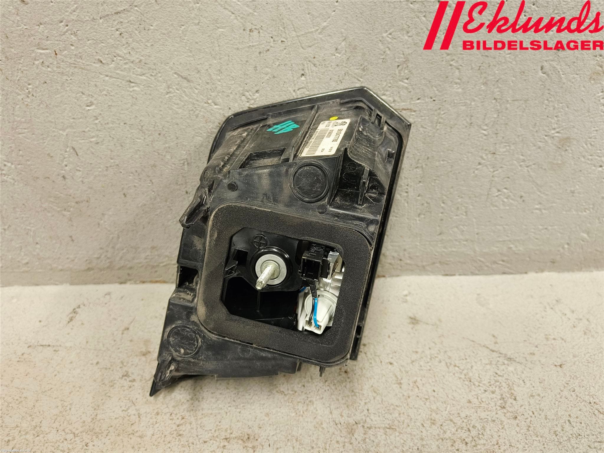 Peugeot 3008 17-24 Bakljus Lucka Hö