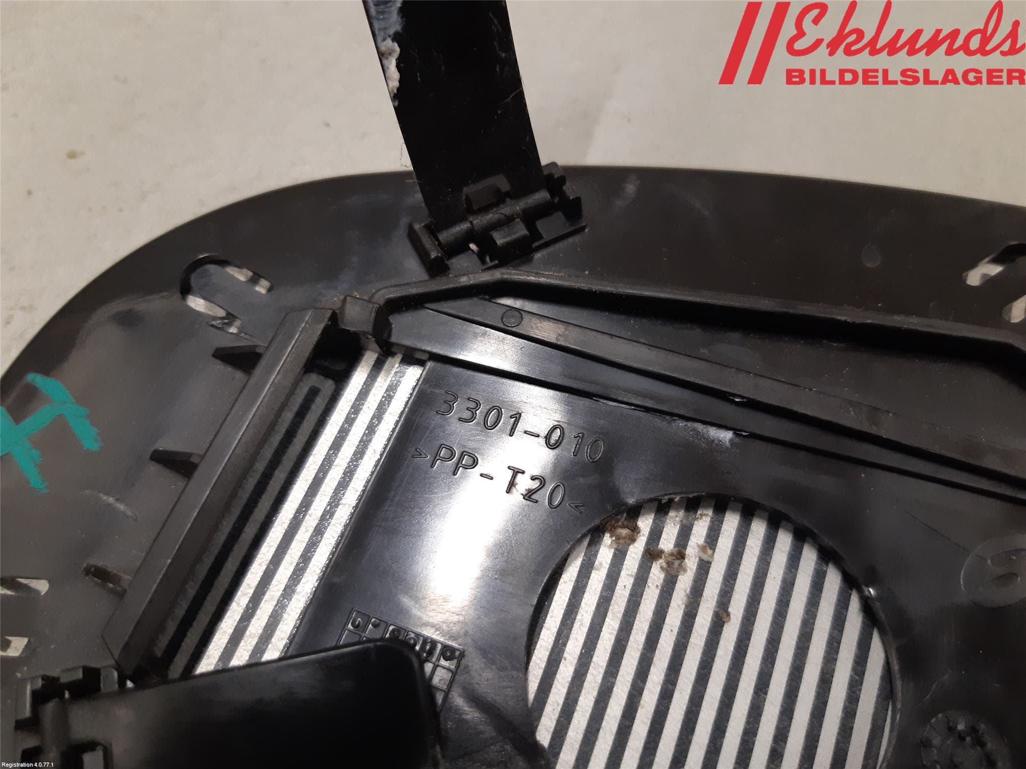 Toyota AVENSIS 09-15 Spegelglas Hö