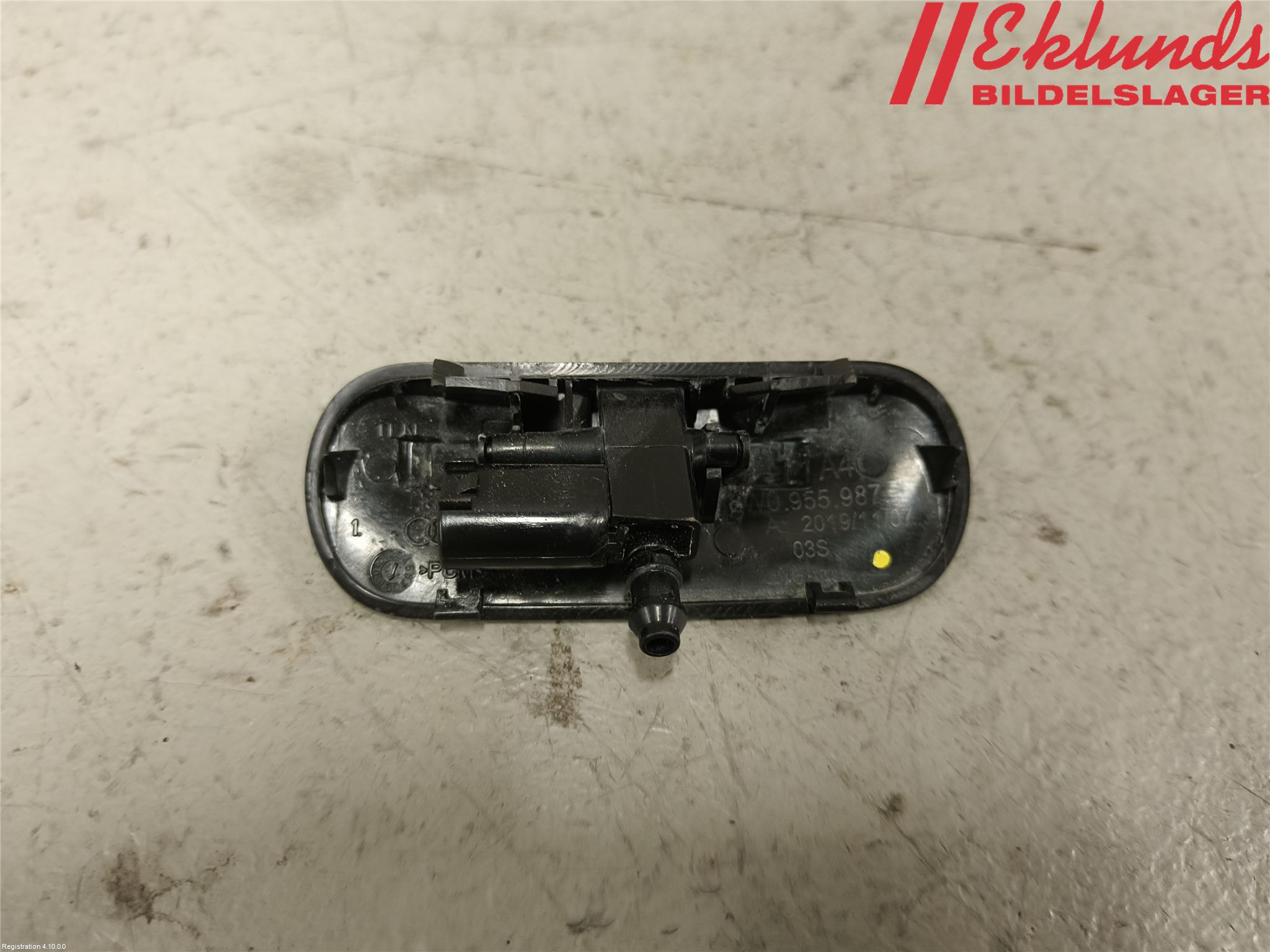 Audi A4/S4 B9 20- Spolarmunstycke Rutor