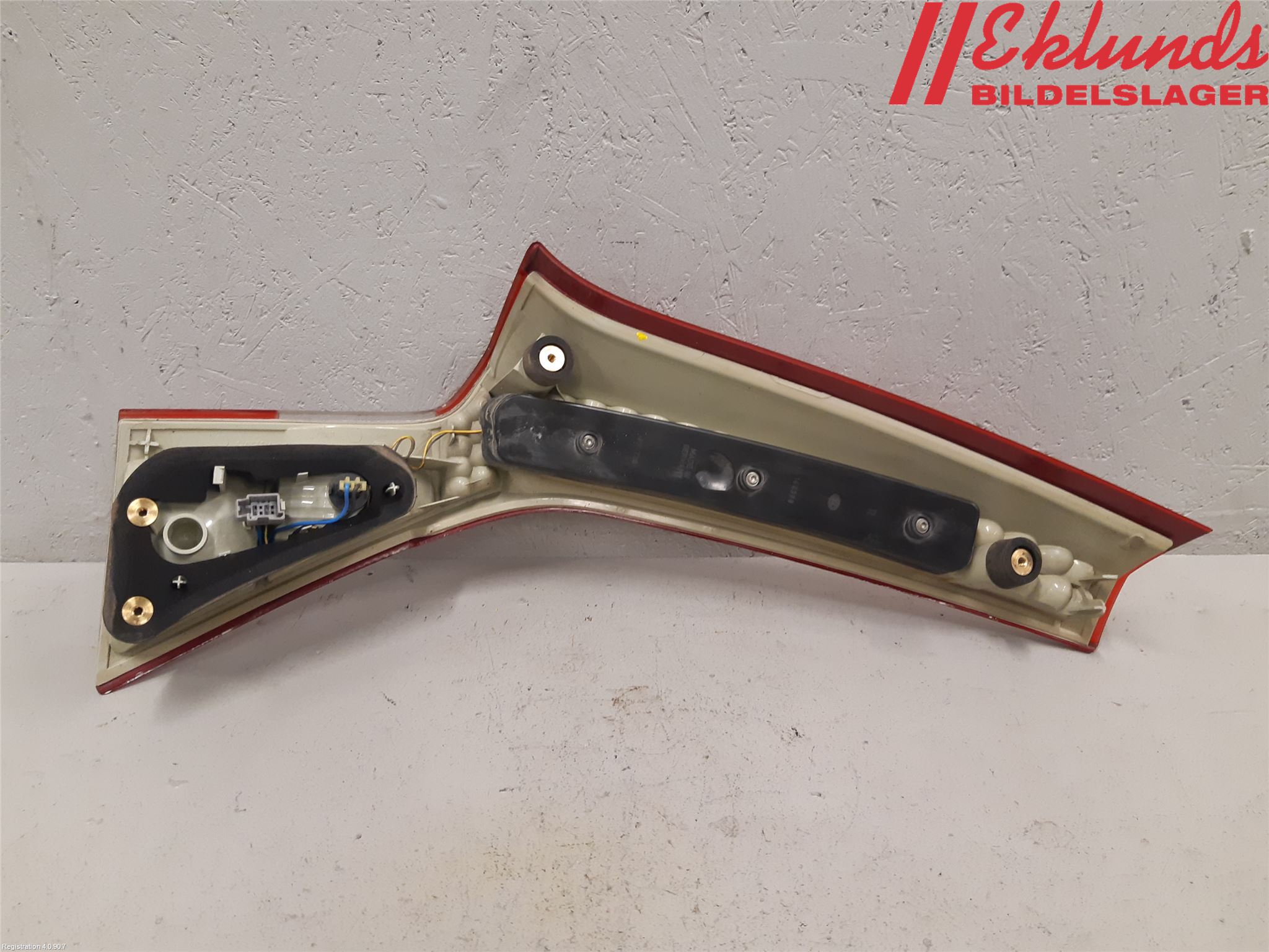 Volvo V70 08-13 Bakljus Lucka Hö