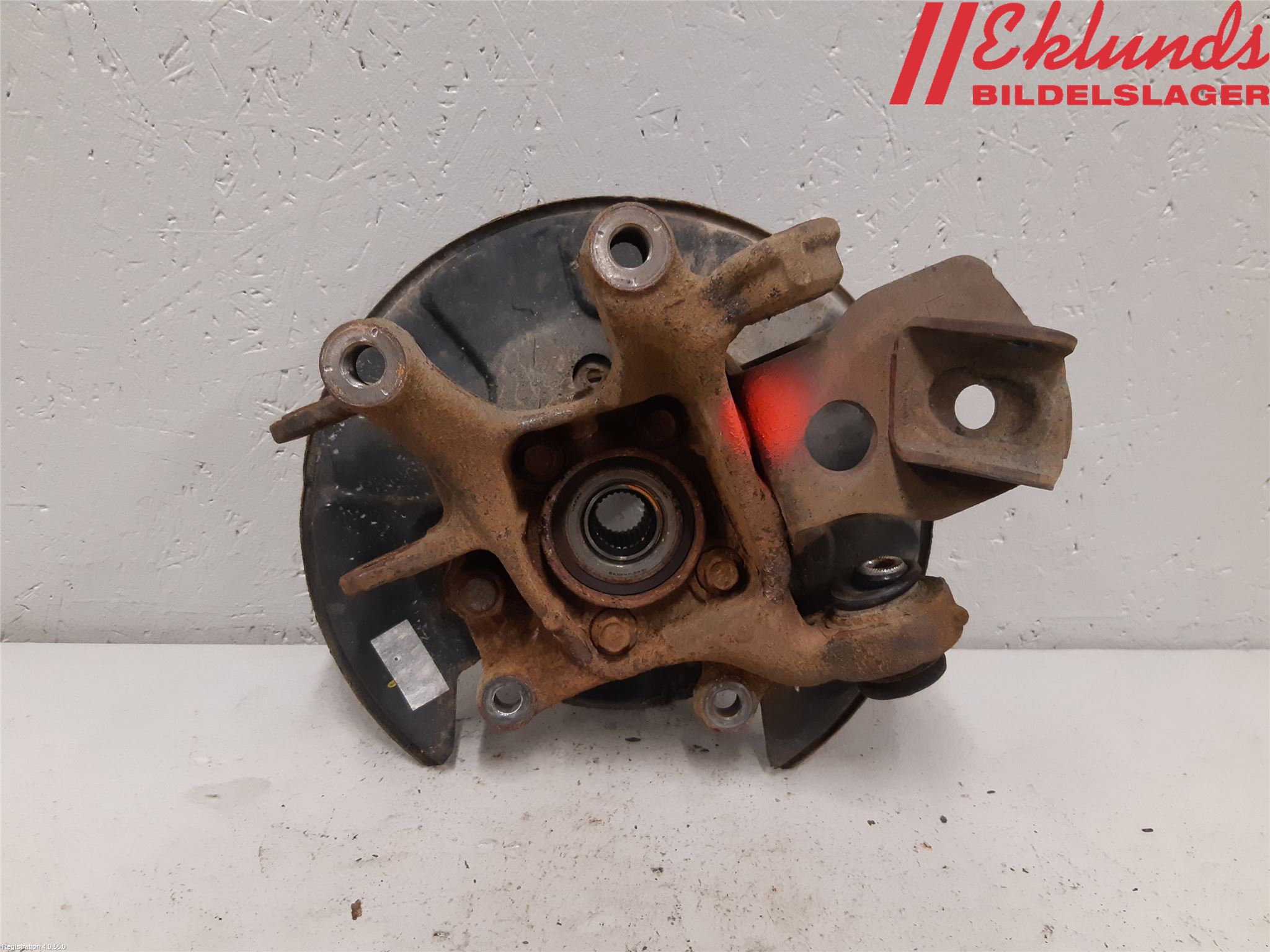 Toyota RAV4 13-18 Hjullagerhus-Spindel Vä B