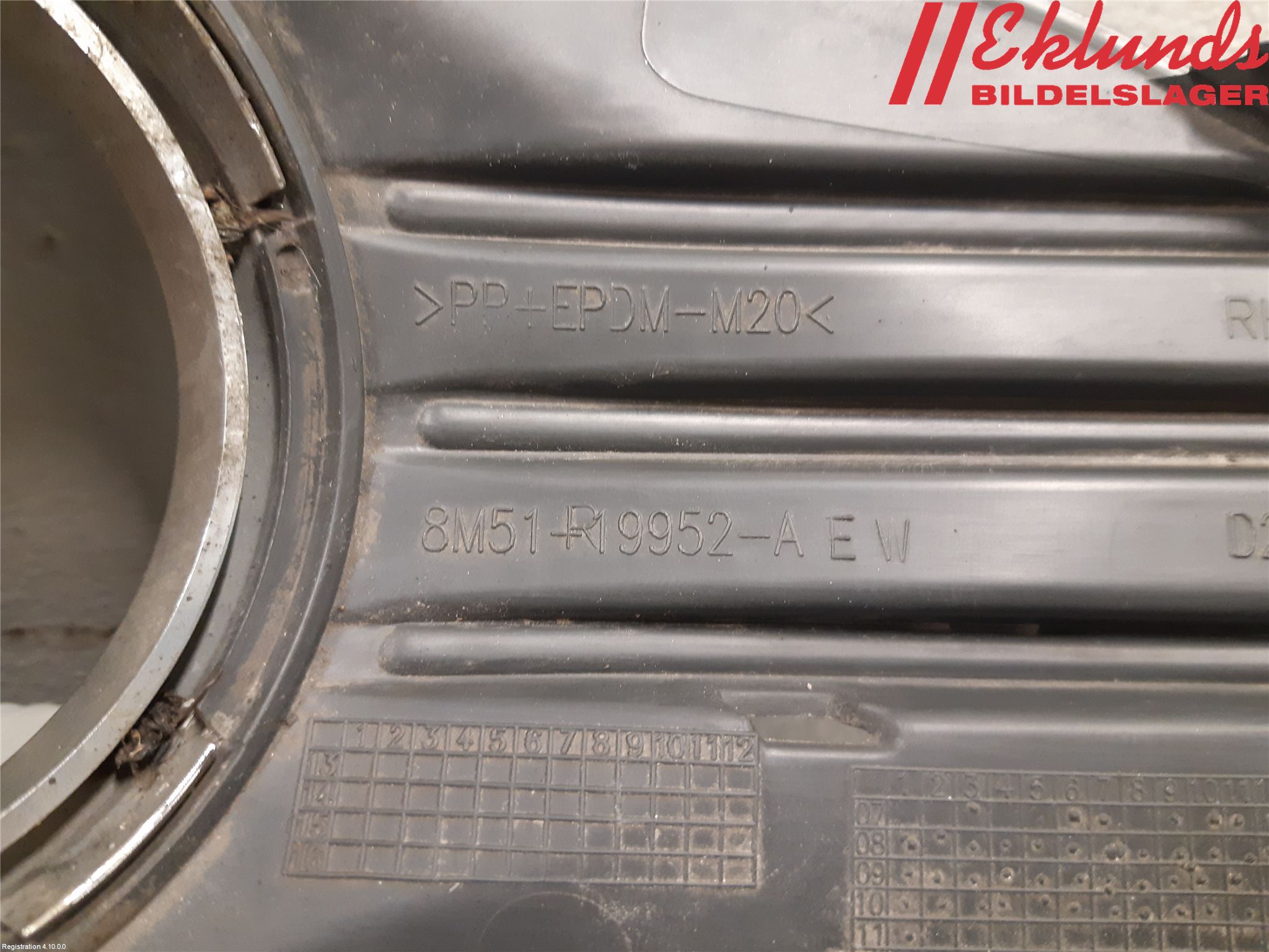 Ford FOCUS 08-11 Dimljussarg Fram