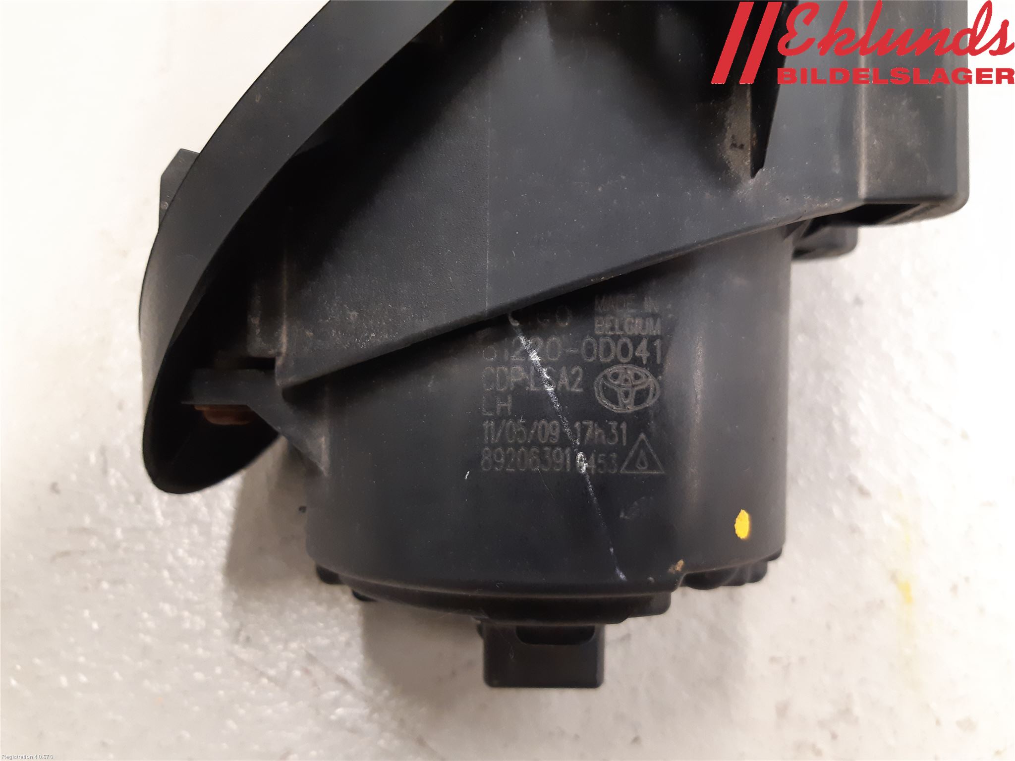 Toyota AVENSIS 09-15 Dimljus-Varselljus Fram