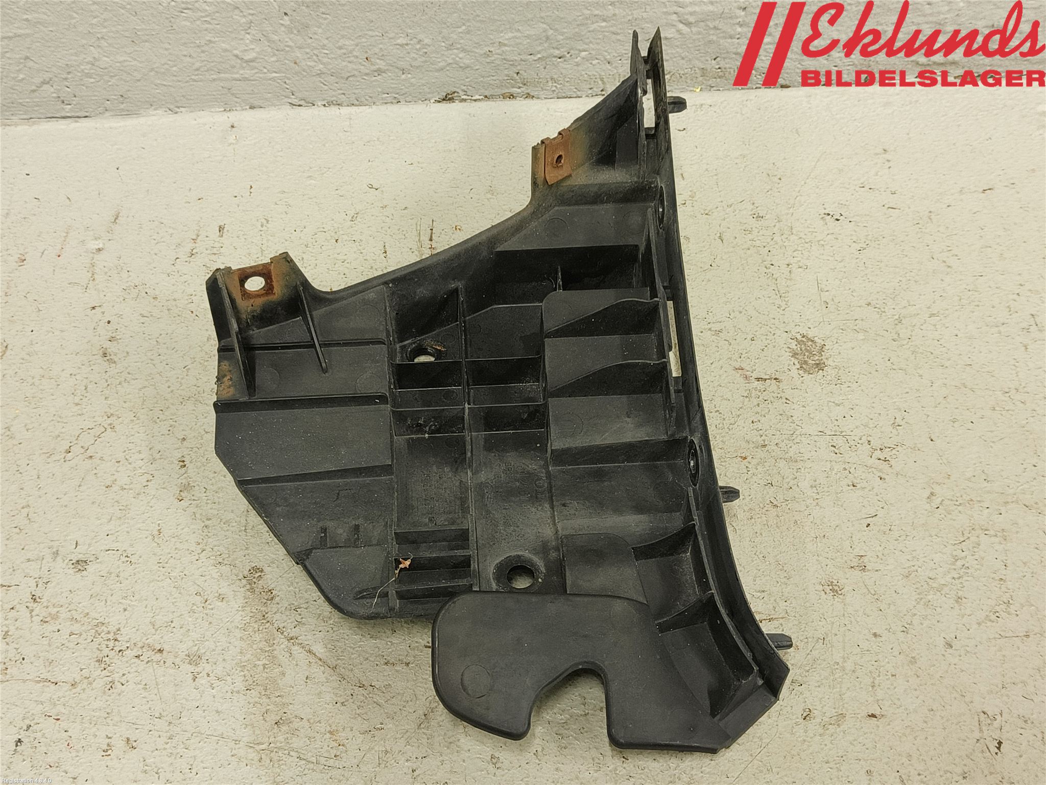 Volvo S80 07-13 Stötfångarfäste Fram Hö