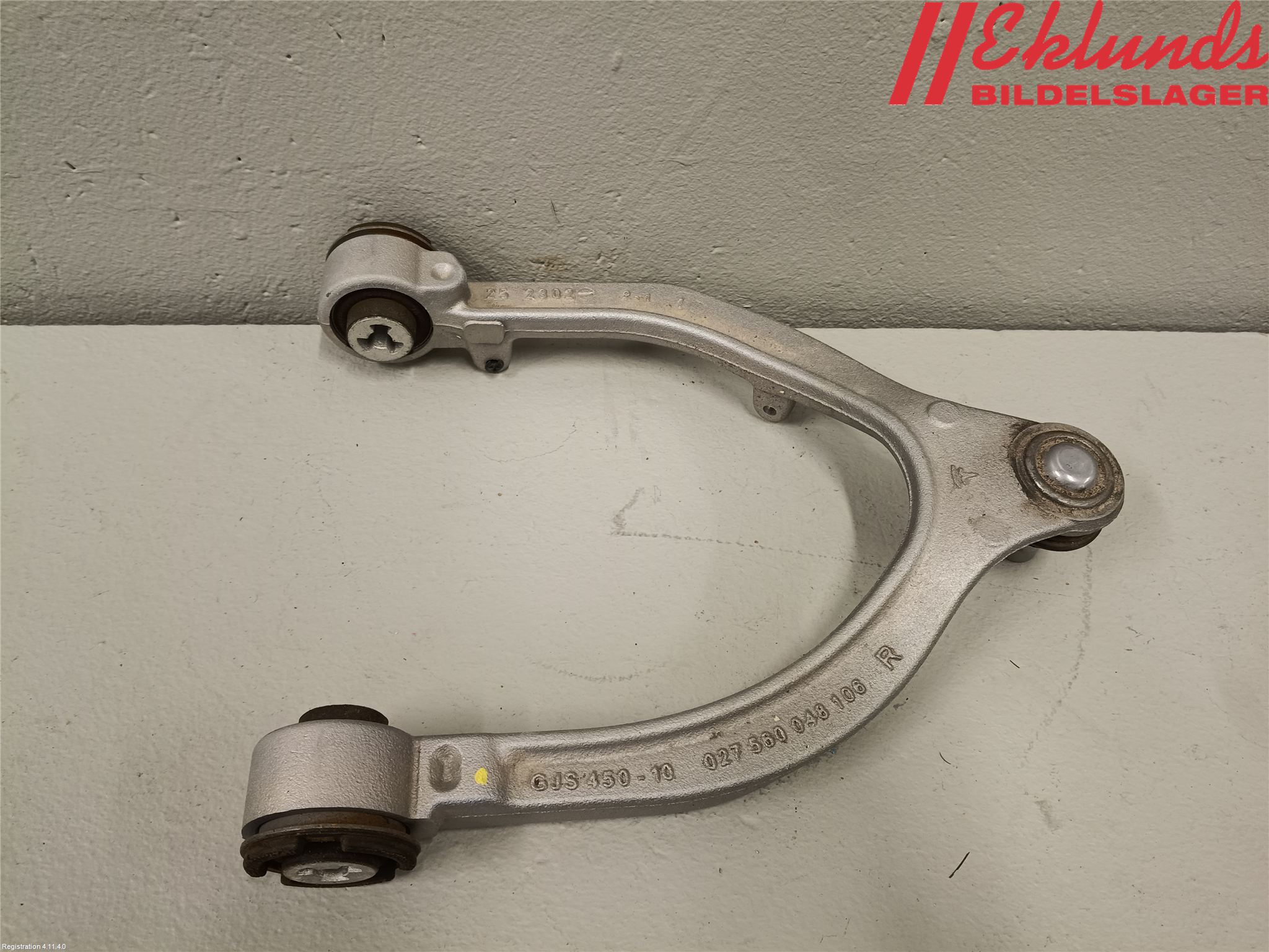 Tesla MODEL Y 21- Bärarm Fram Övre Hö