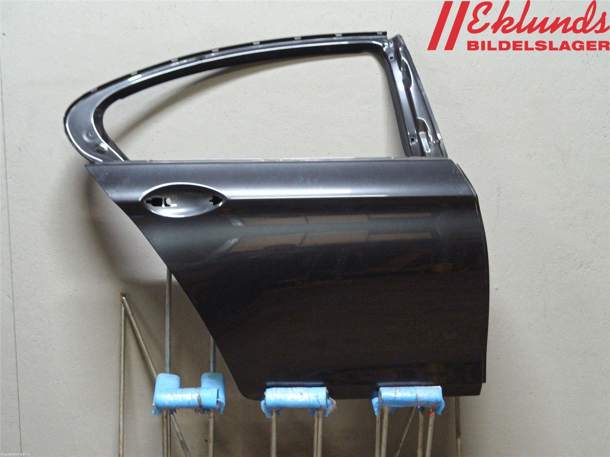 BMW 5 F10/F11/F18 09-17 Dörr Bak Höger