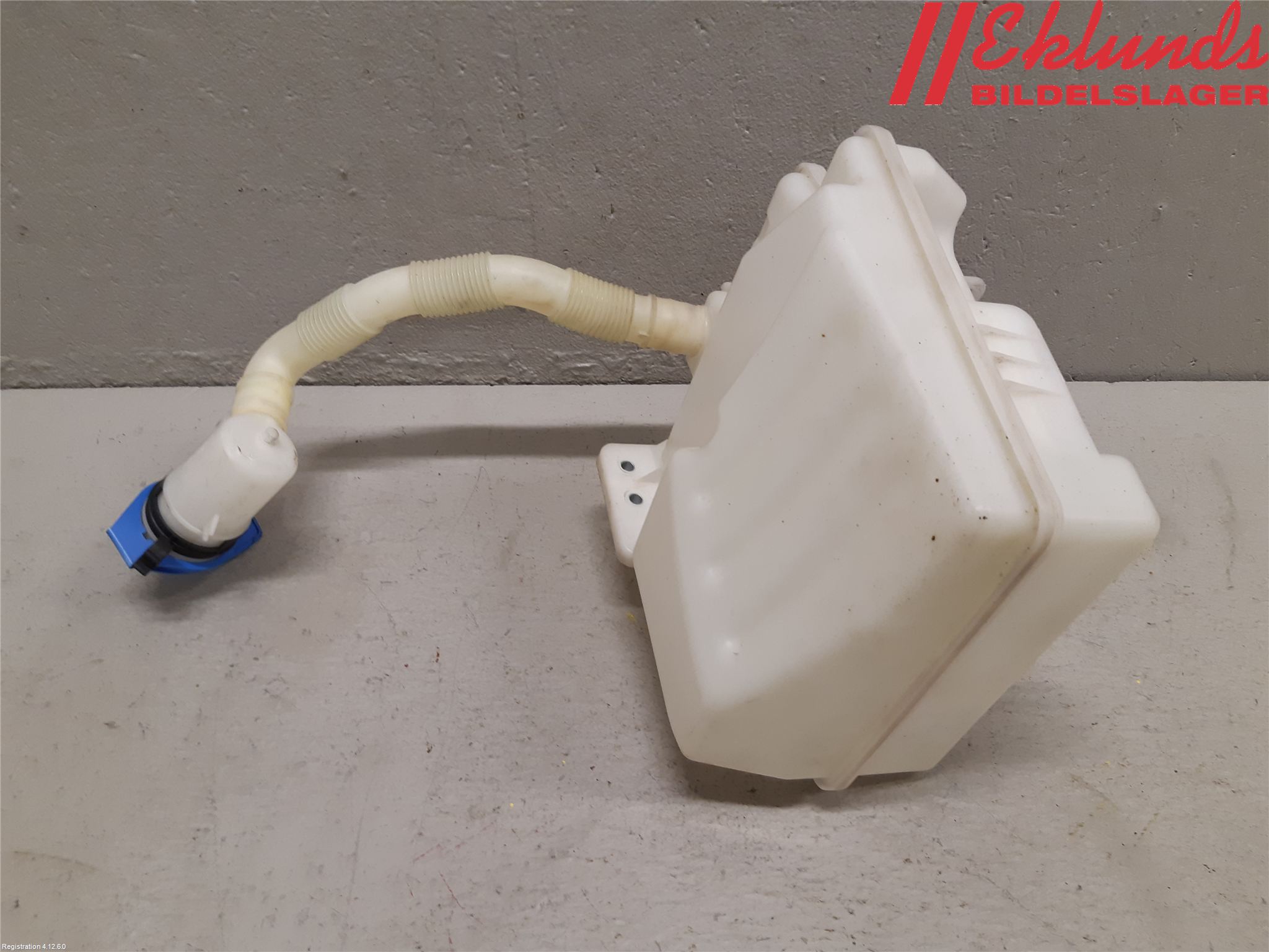 Volkswagen VW GOLF V 04-09 Spolartank Vindruta-Strål
