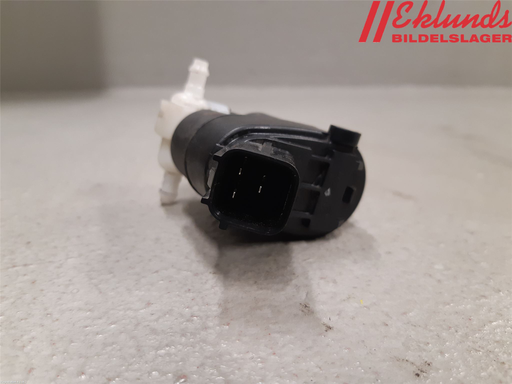 Kia CARENS III 13-19 Spolarpump Vindruta