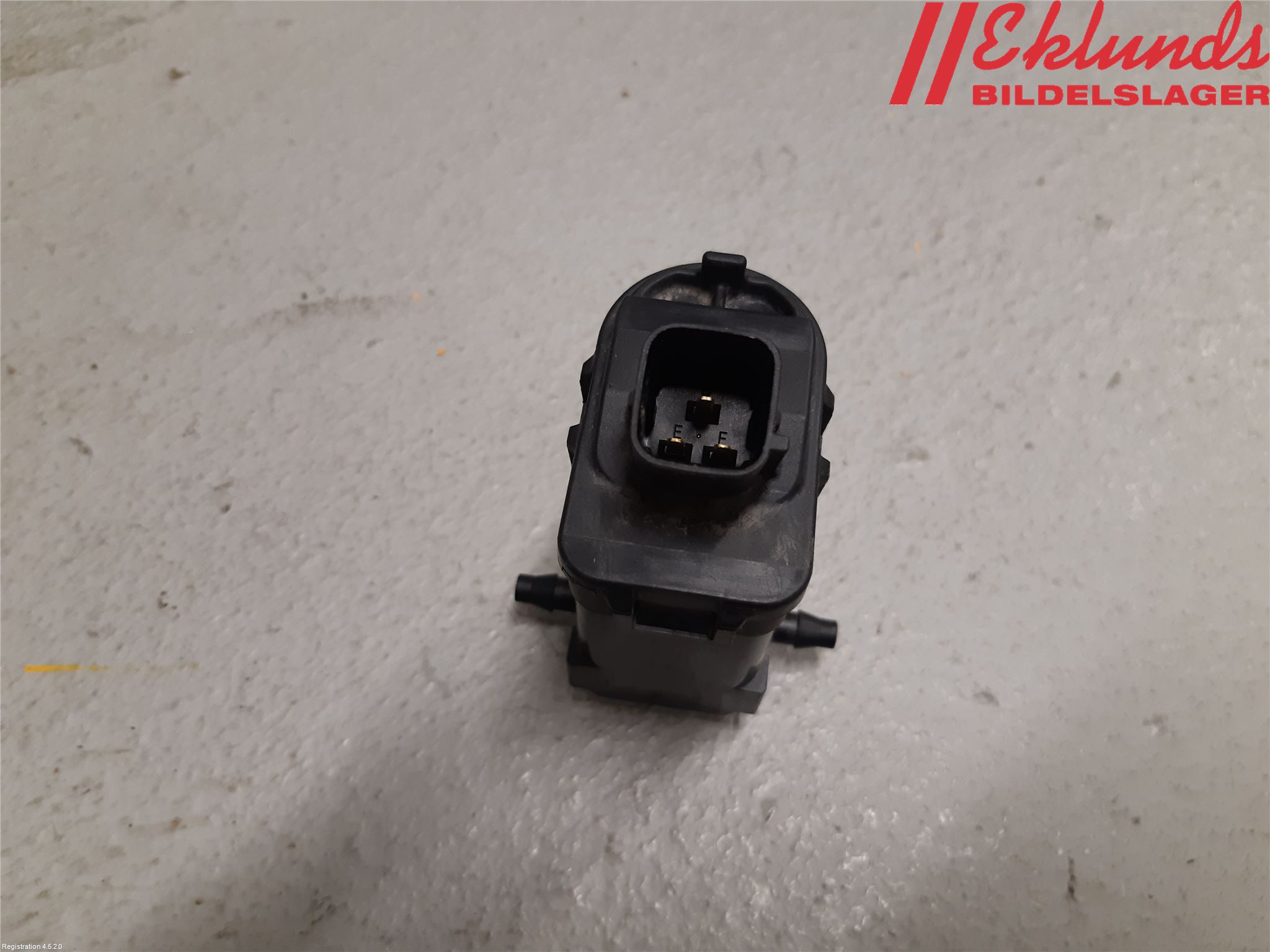 Hyundai TUCSON 05- Spolarpump Vindruta