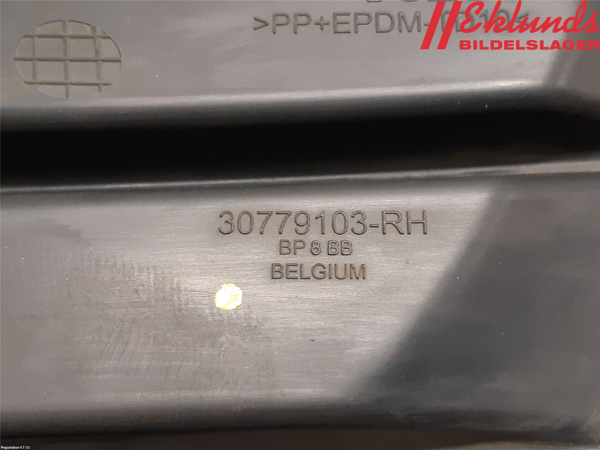 Volvo V50 08-12 Stöt Utfyllnad-List-Grill