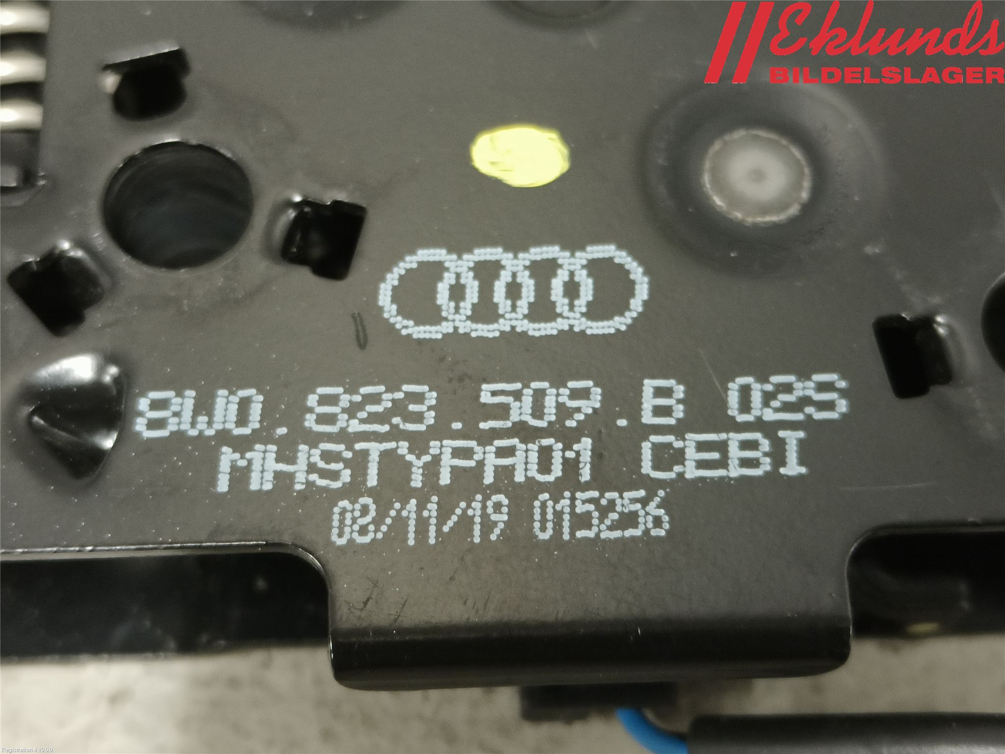 Audi A4/S4 B9 20- Huvlås