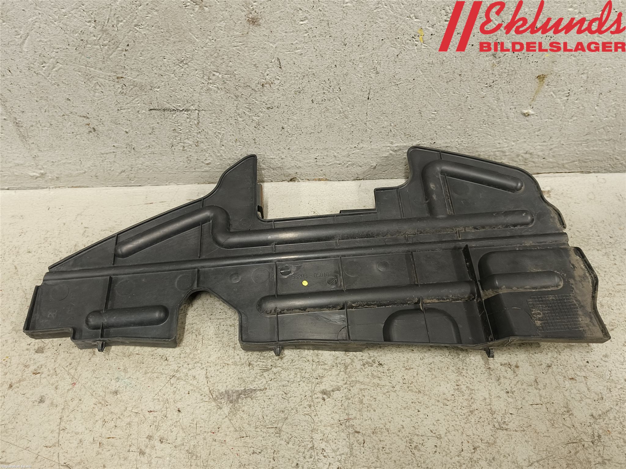 Toyota AVENSIS 03-06 Deflektor Plåt-Plast Kylning