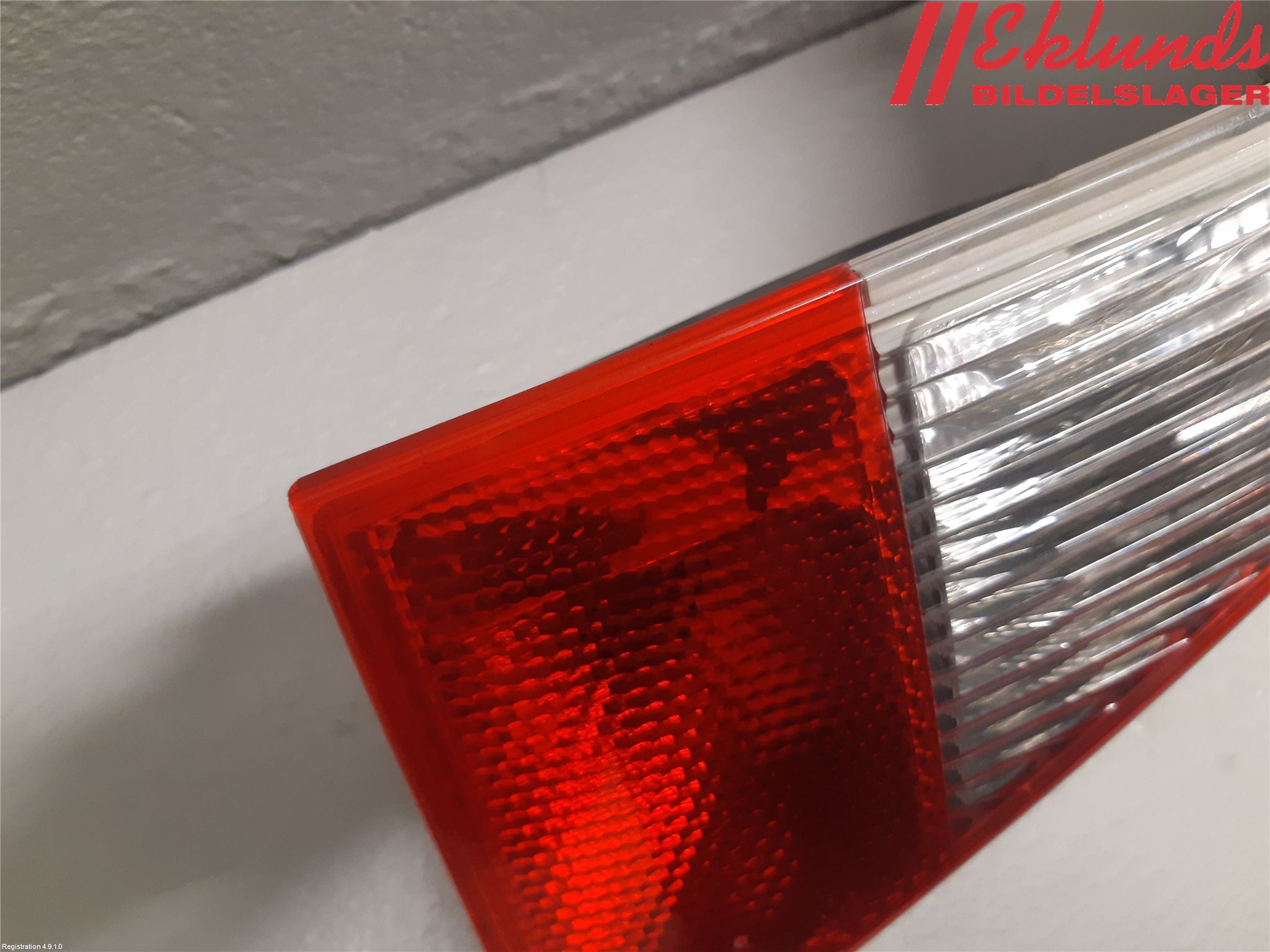 Volvo V70 08-13 Bakljus Lucka Vä