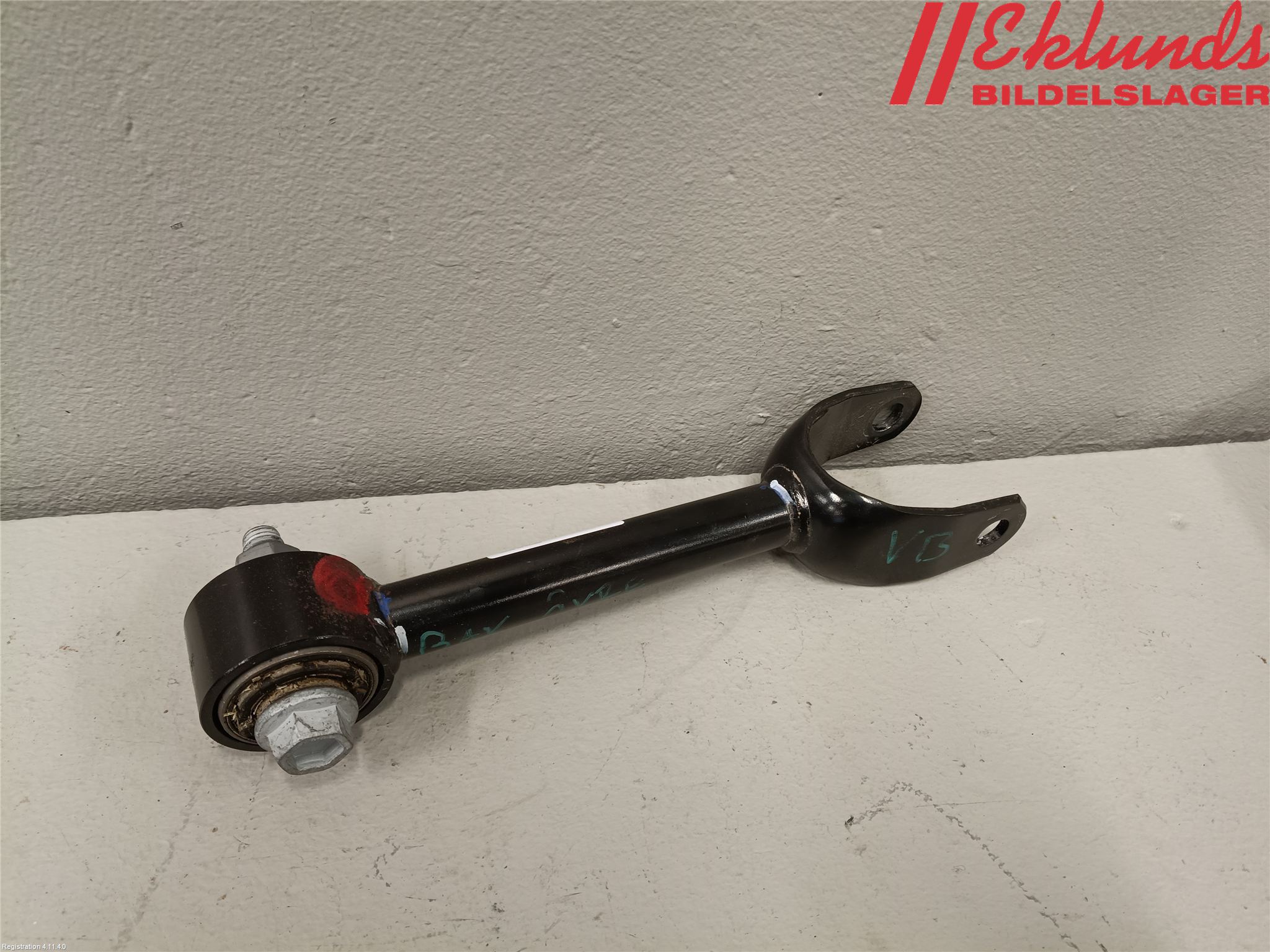 Tesla MODEL Y 21- Bärarm Bak Övre Vänster