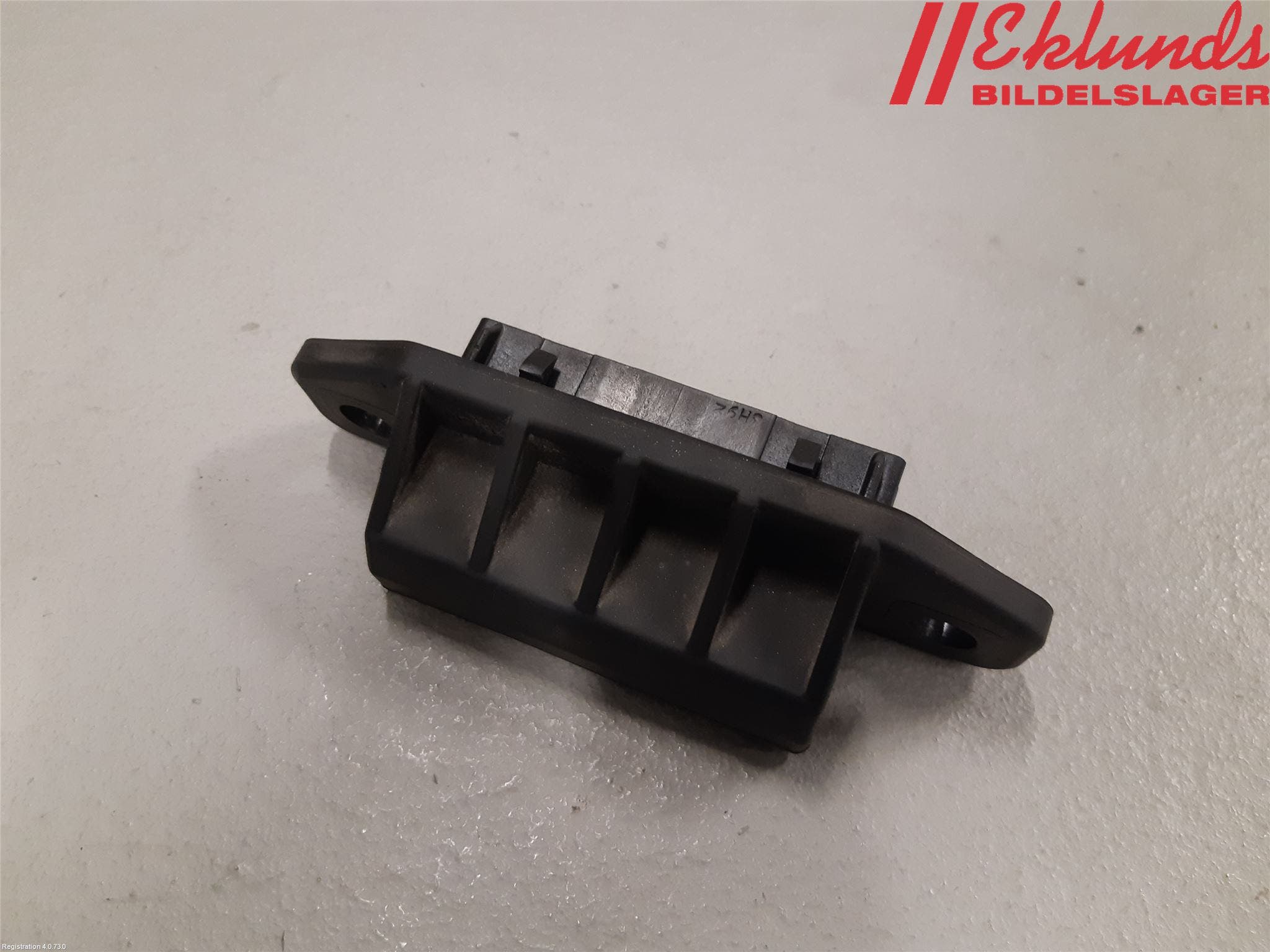 Toyota YARIS XP130 15-20 Bakluckehandtag