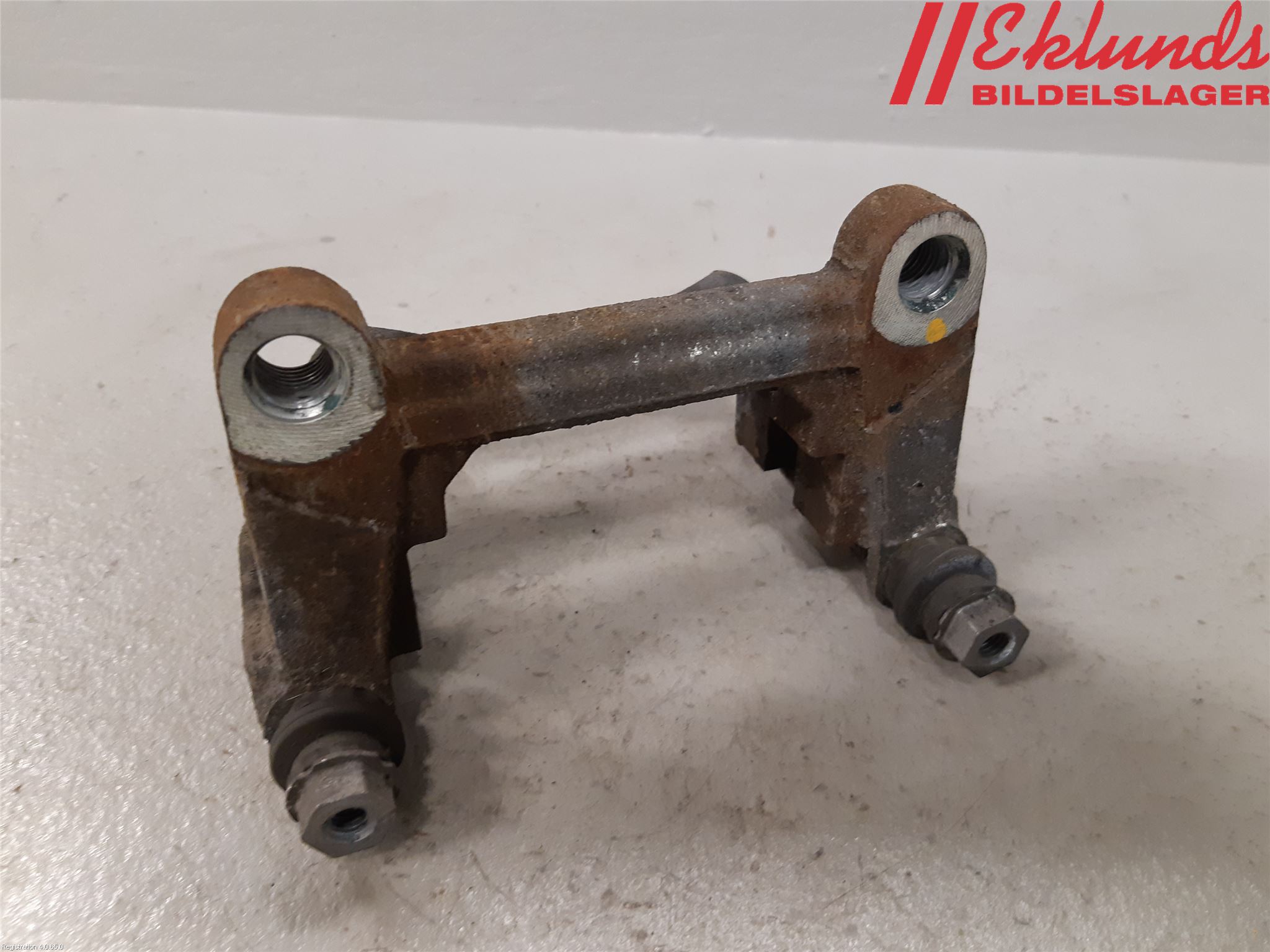 Nissan NV300 16-22 Bromsokshållare