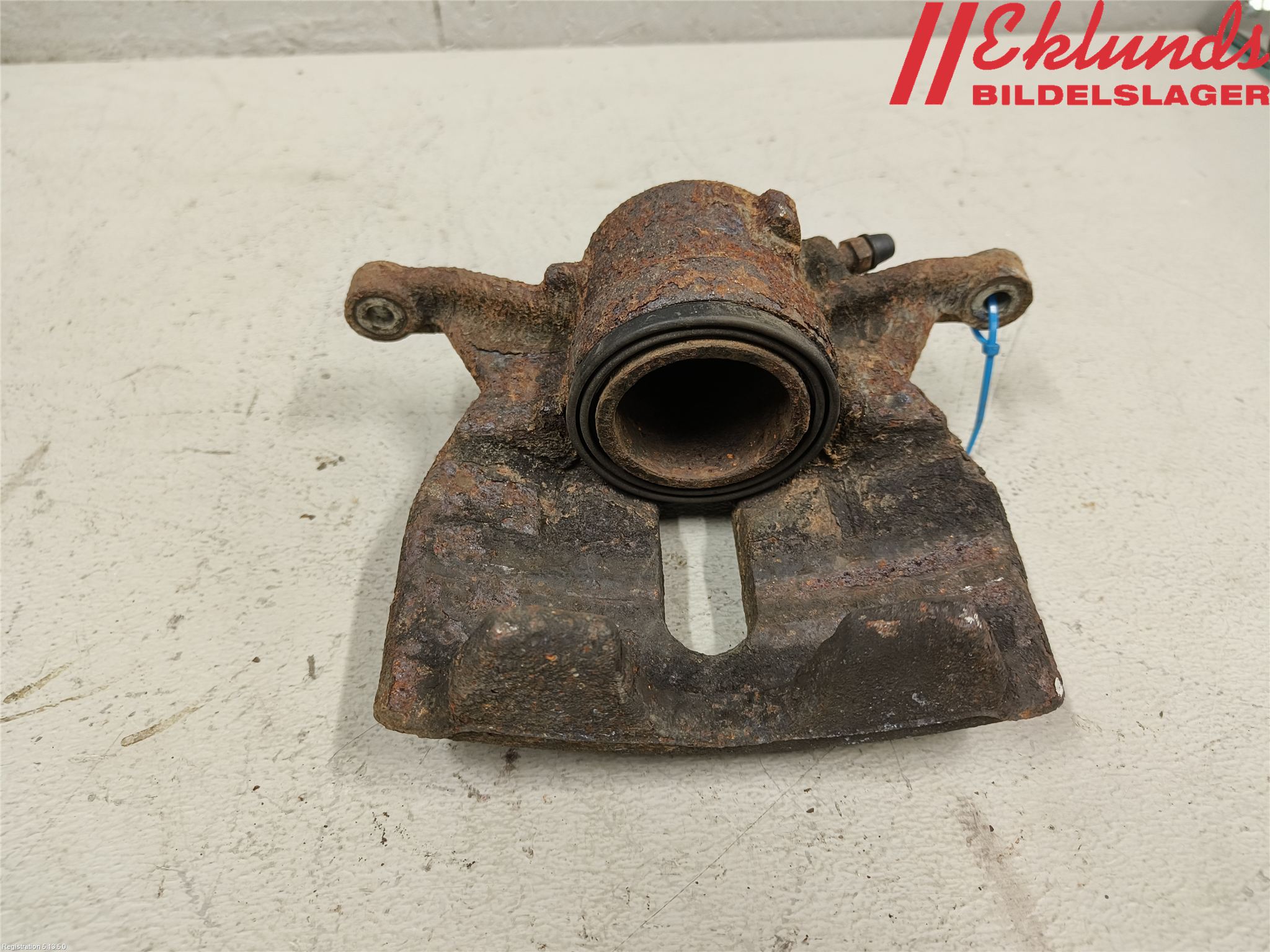 Volkswagen VW CADDY 16-20 Bromsok Fram Höger