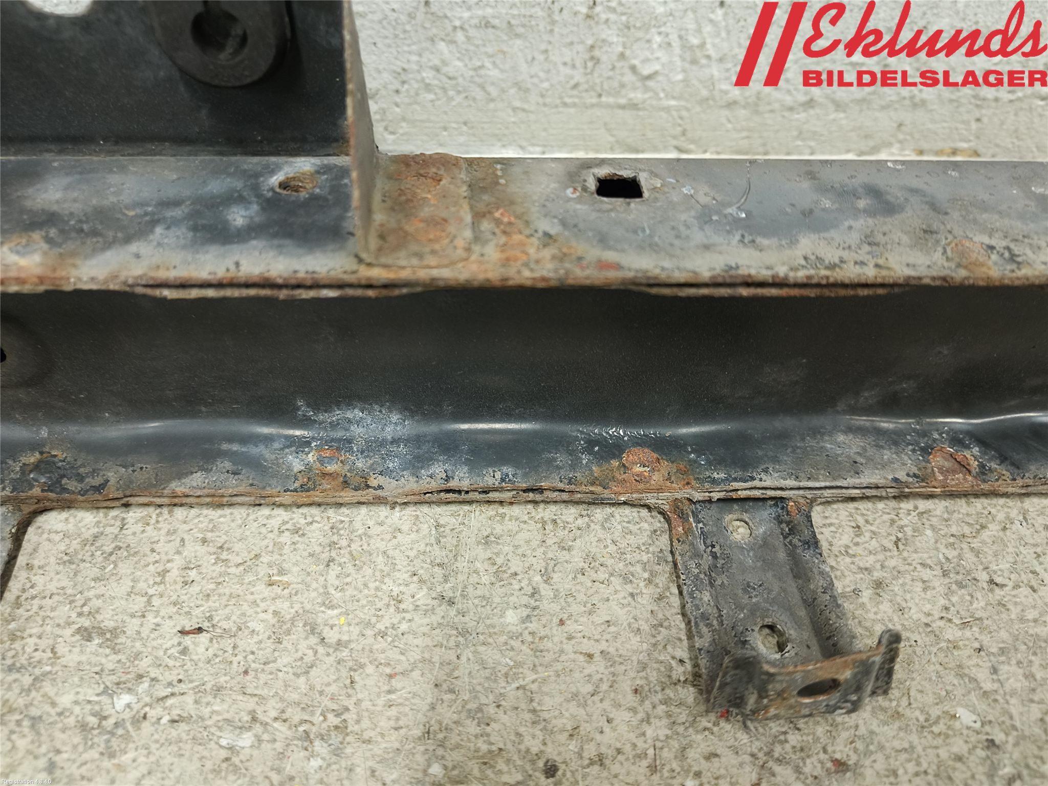 Nissan JUKE 10-14 Kylarfäste-Ram-Balk