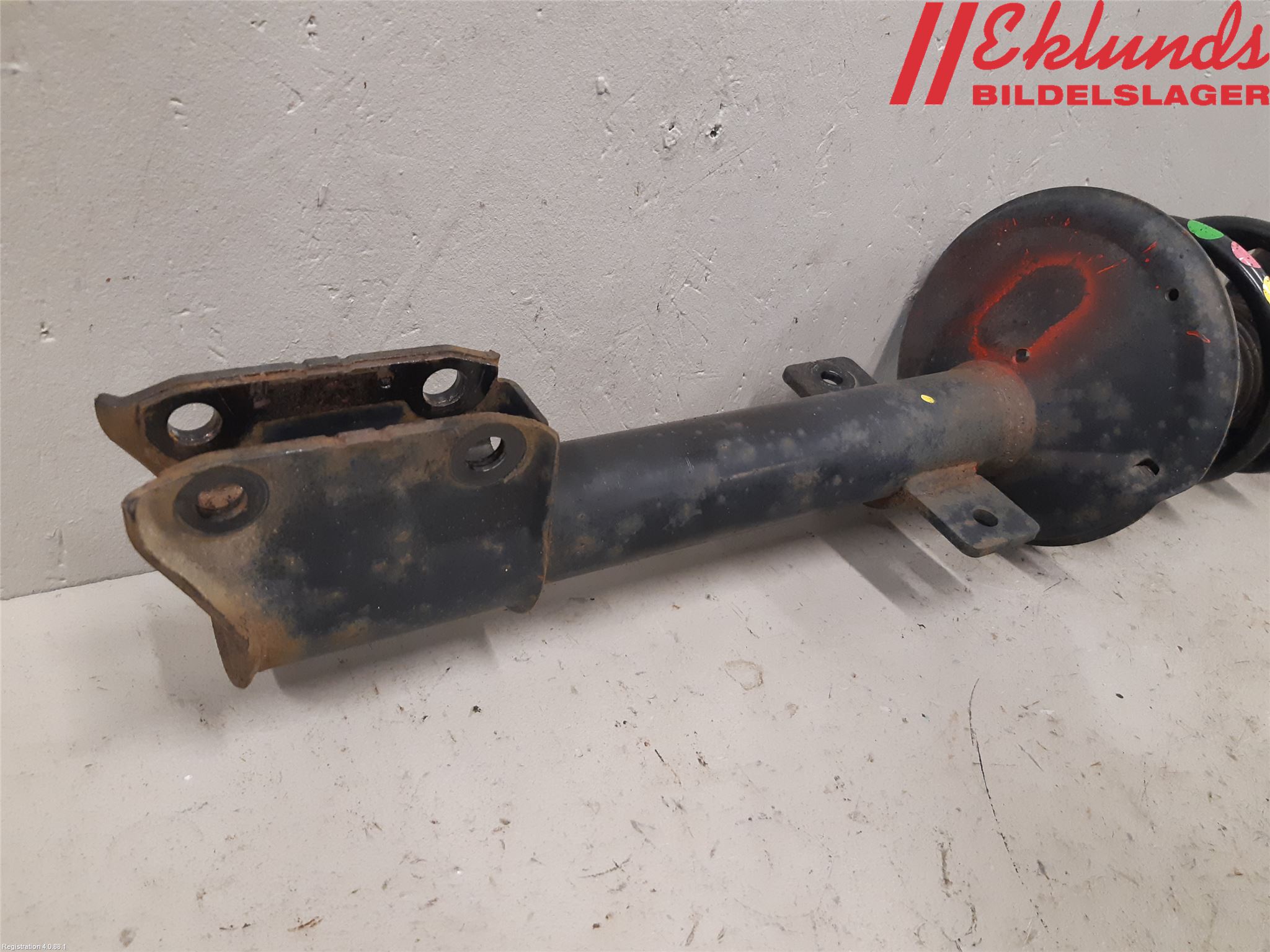 Dacia DUSTER 18-24 Fjäderben Bak Vänster