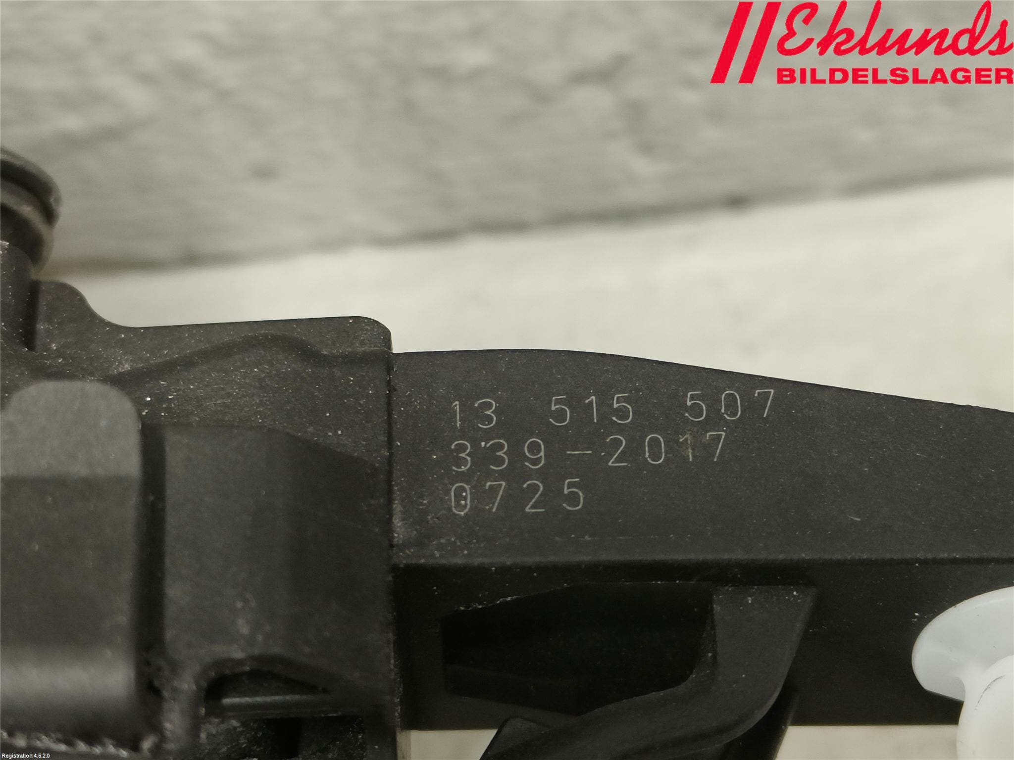 Opel INSIGNIA 17- Dörrhandtag Yttre Vä