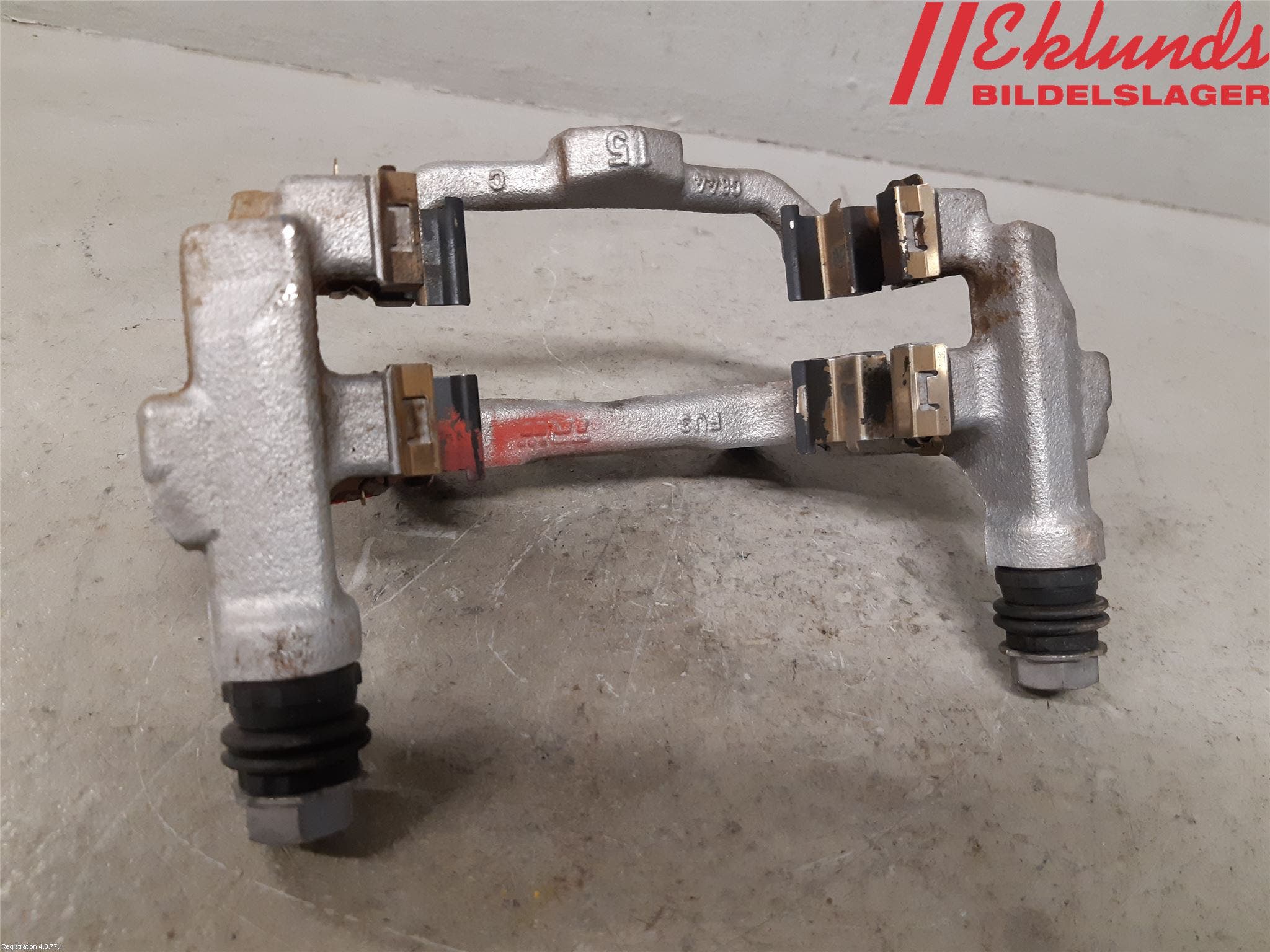 Toyota COROLLA 19- Bromsokshållare