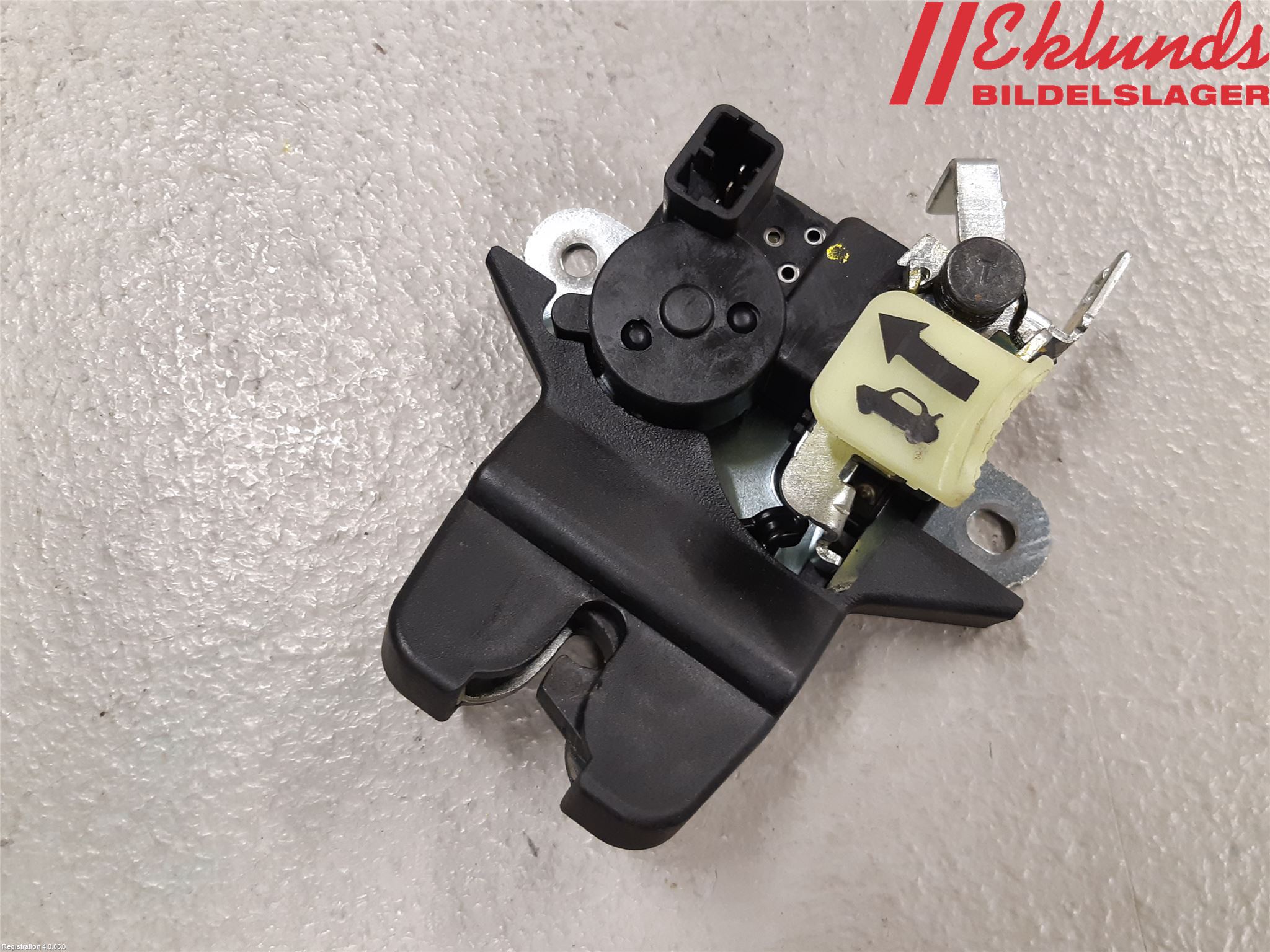 Kia OPTIMA 00-15 Låskista Baklucka