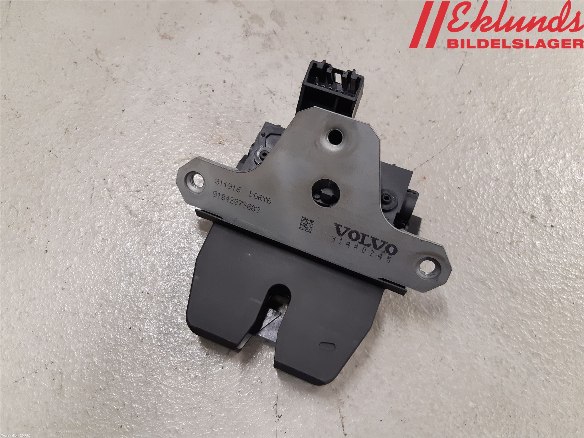 Volvo V40 12-19 Låskista Baklucka