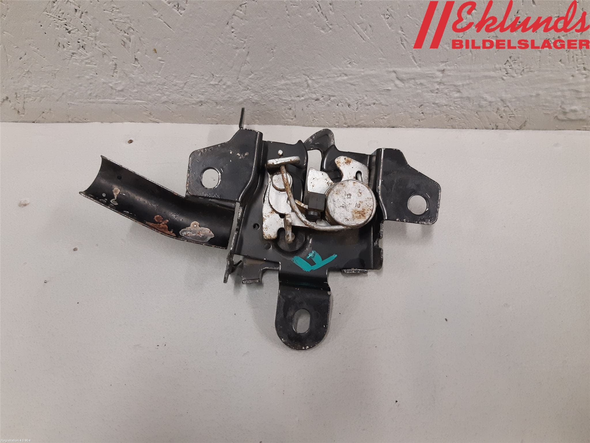 Subaru OUTBACK 10-15 Huvlås