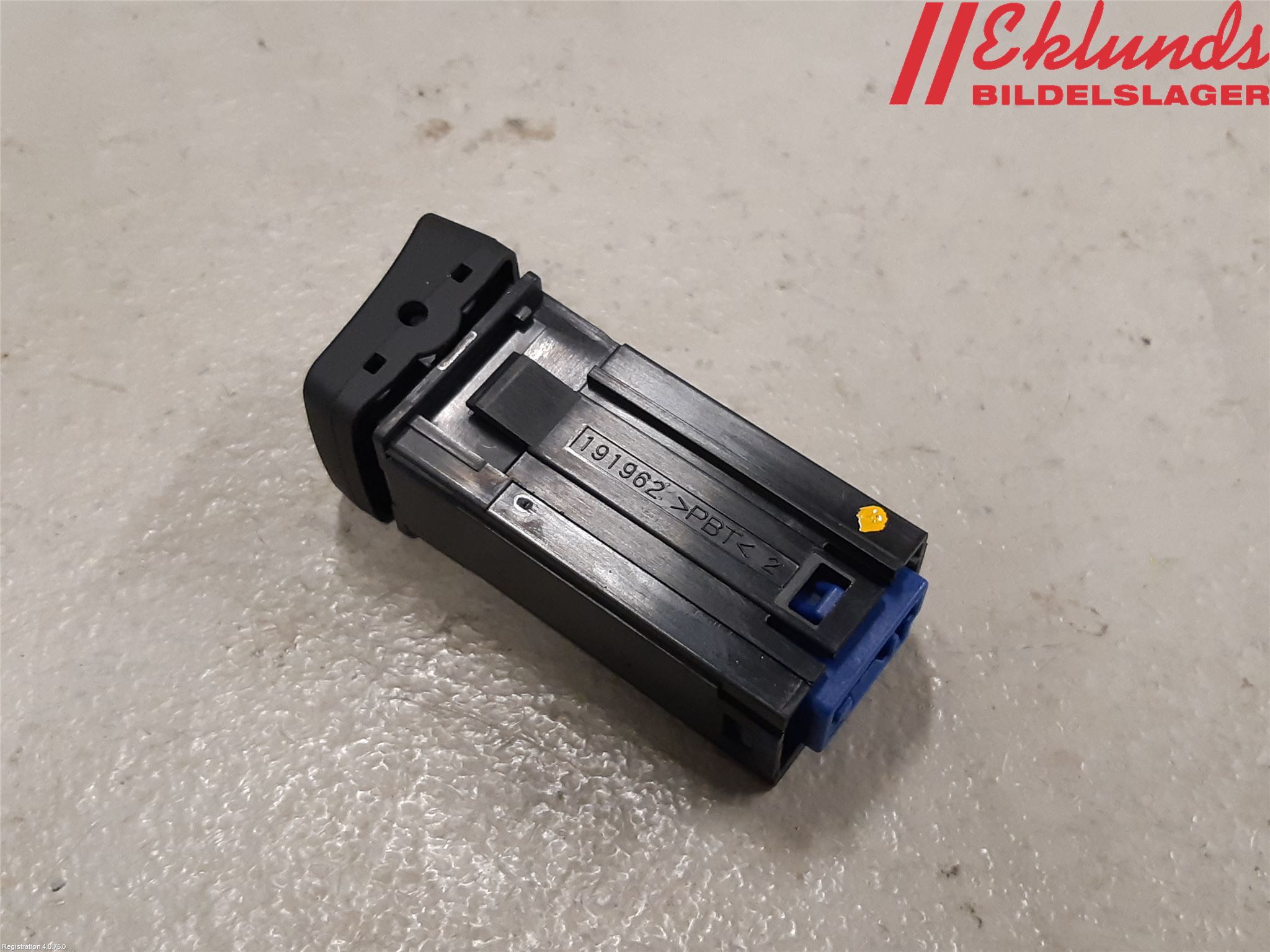 Toyota COROLLA 19- Strömställare Stolvärme