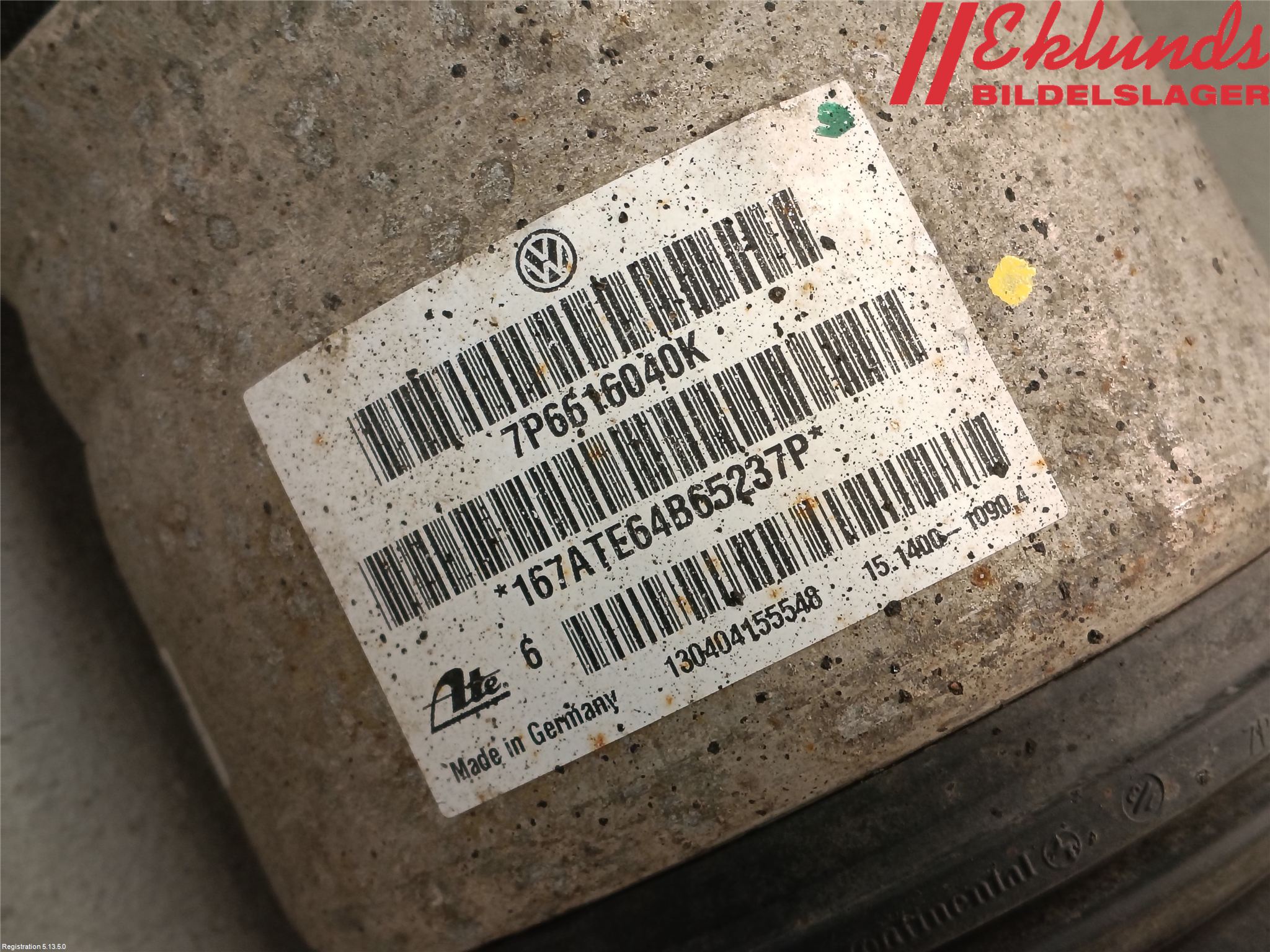 Volkswagen VW TOUAREG 7P 11-18 Fjäderben Fram Höger