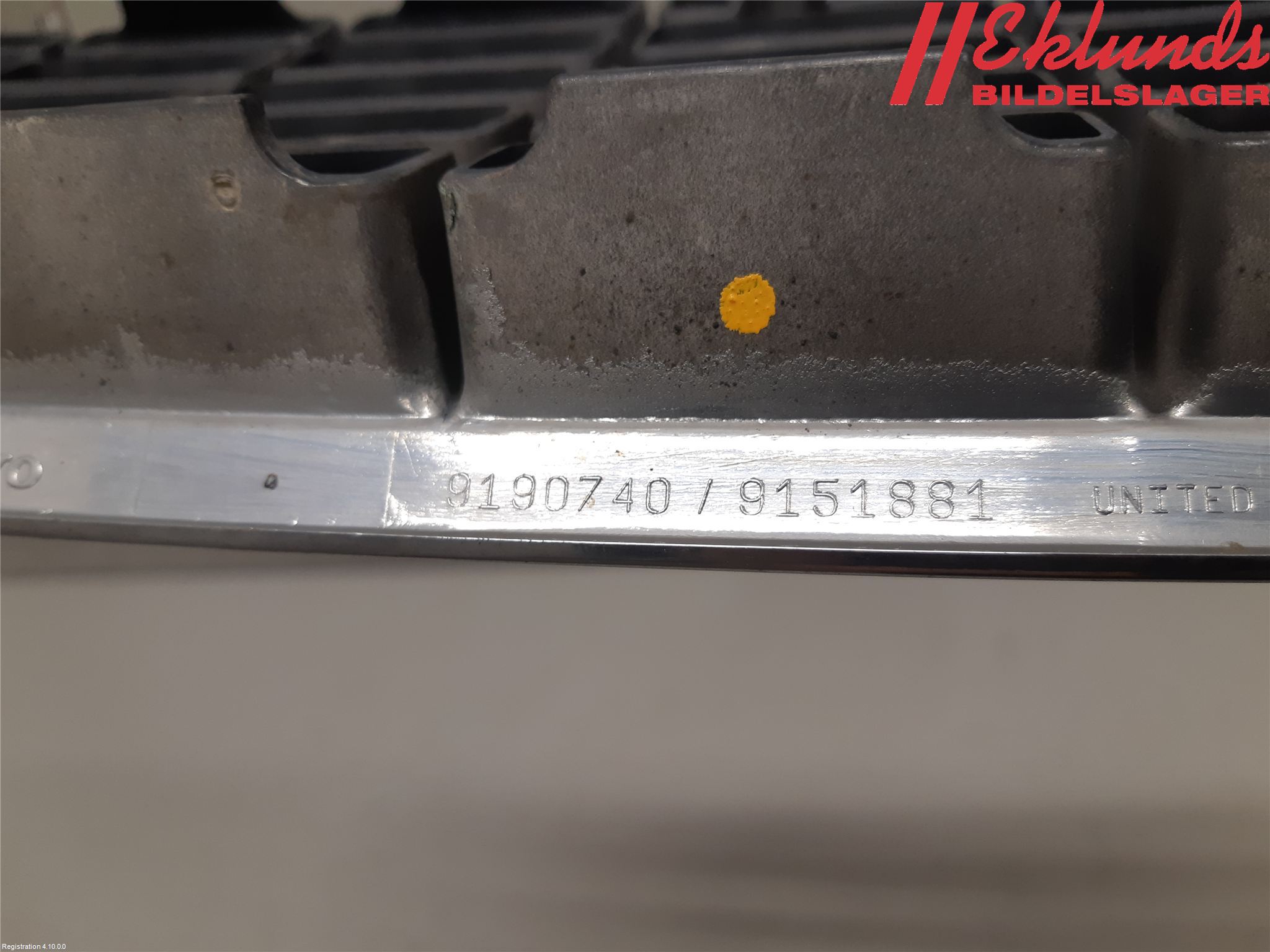 Volvo S60 01-04 Grill Komp