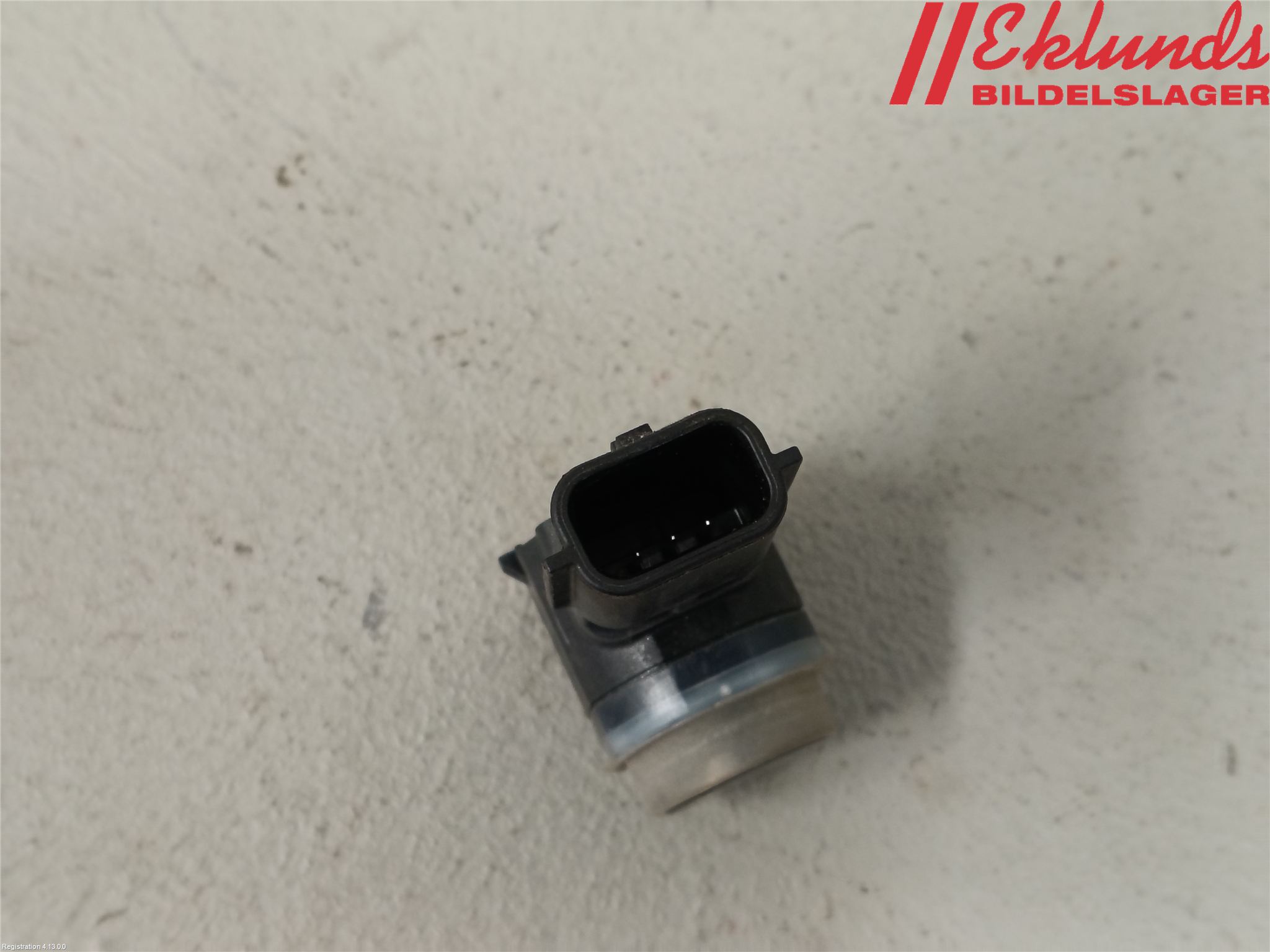 Nissan LEAF 18- Parkeringshjälp Frontsensor