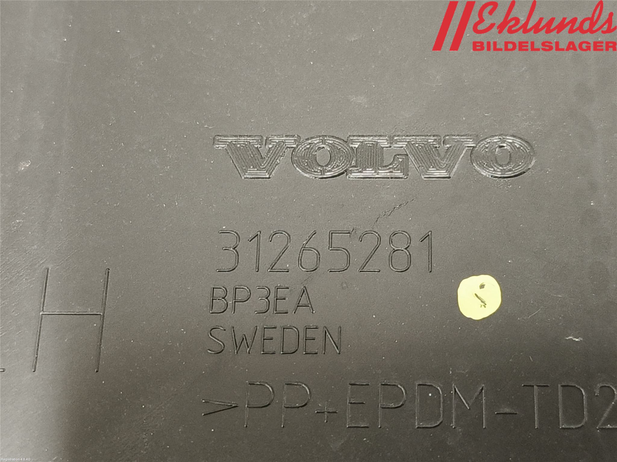 Volvo V60 14-18 Stötfångarfäste Bak Vä