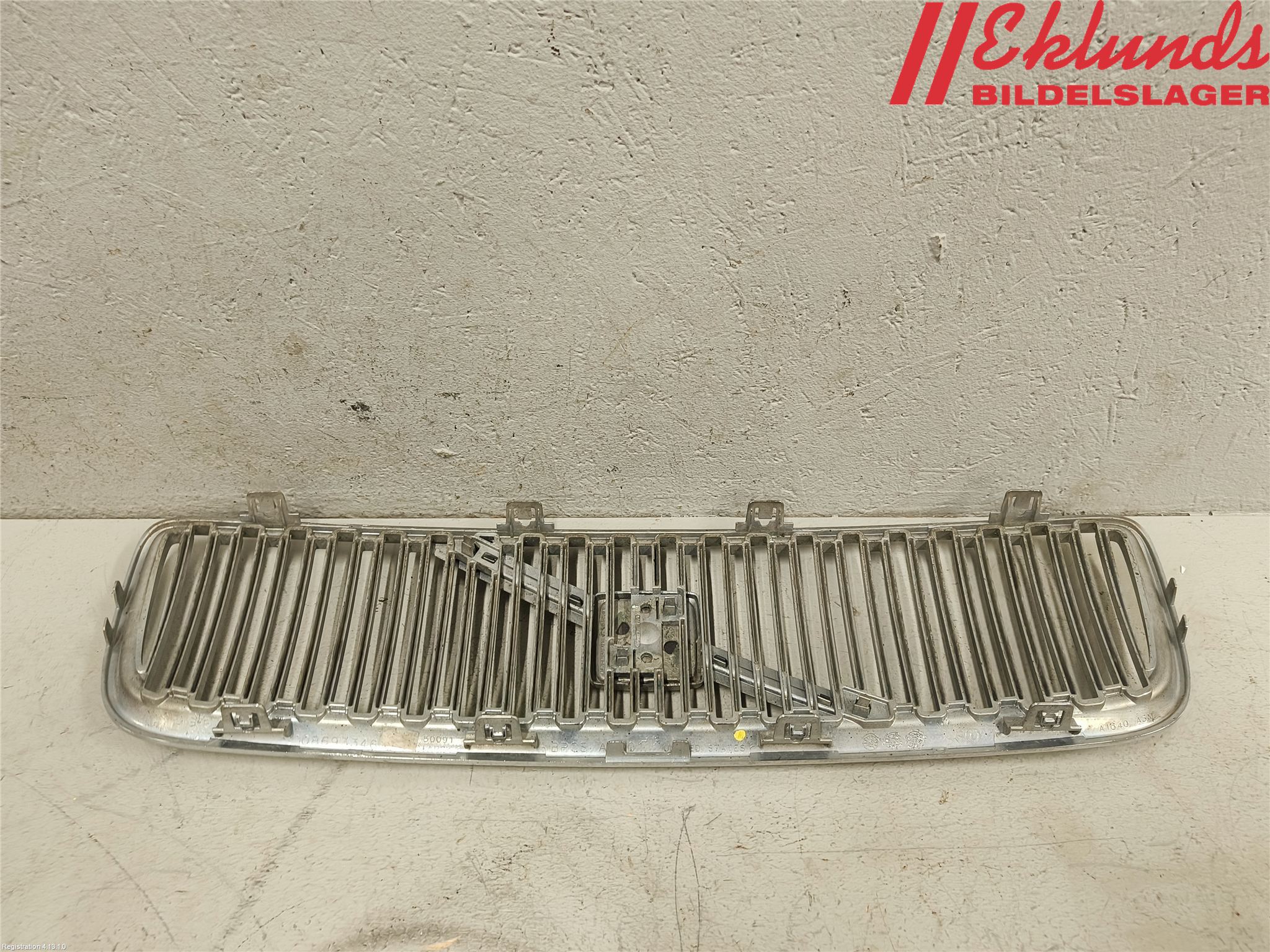 Volvo V70 05-08 Grill Komp