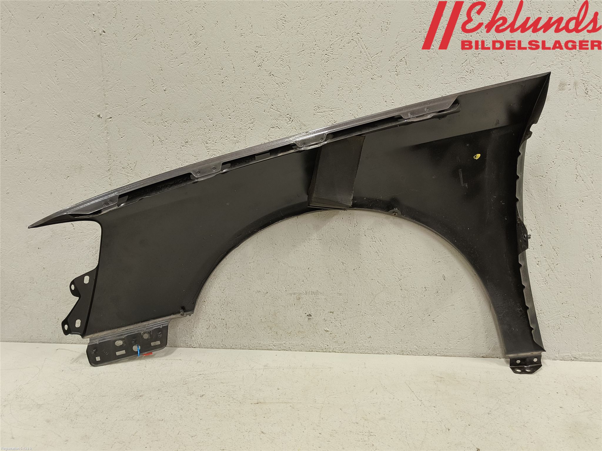 Volkswagen VW PASSAT 05-11 Skärm Fram Höger