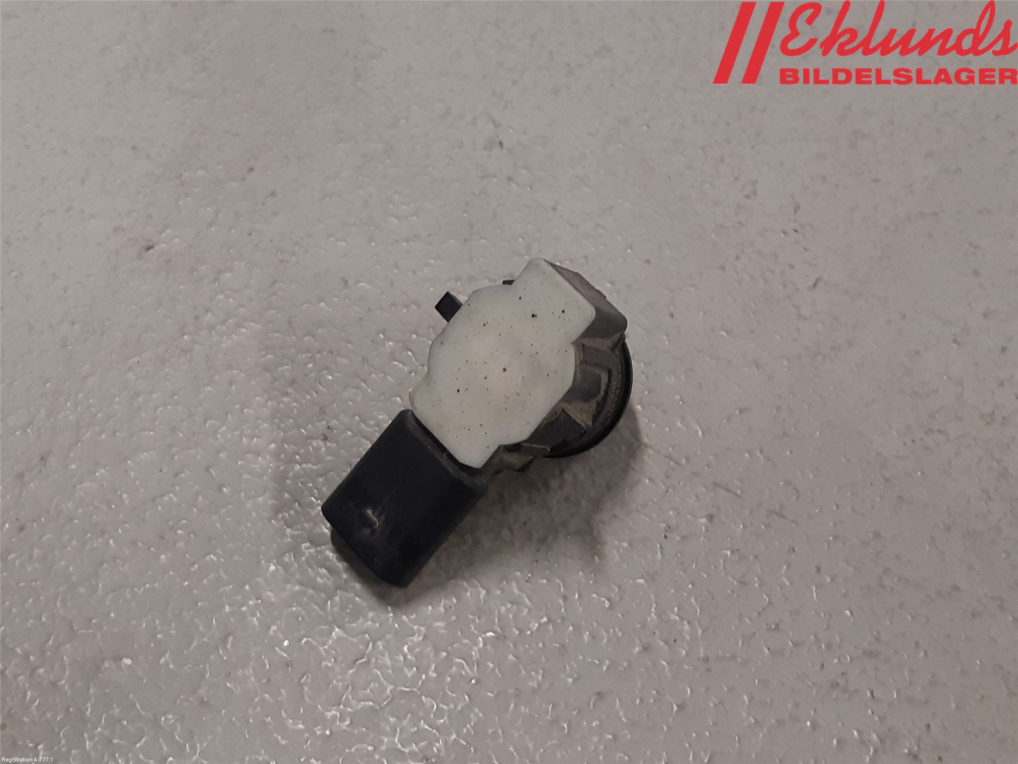 BMW 3 F30/F31/F80 12-19 Parkeringshjälp Backsensor