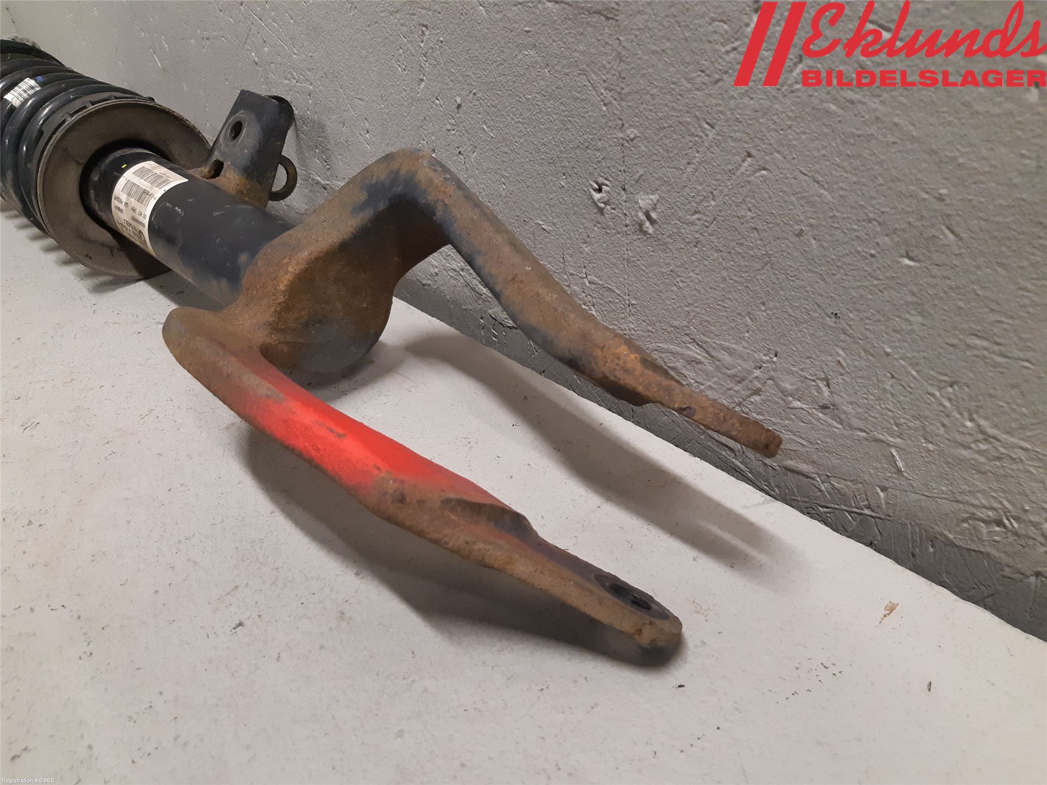 BMW 5 F10/F11/F18 09-17 Fjäderben Fram Vänster