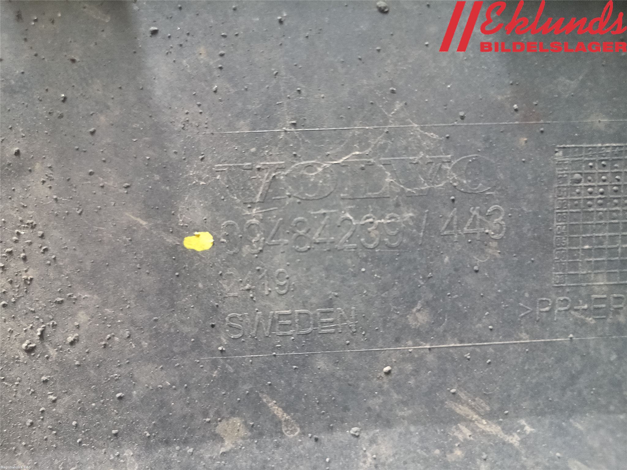 Volvo V70 00-04 Stötfångarbeklädnad Fram