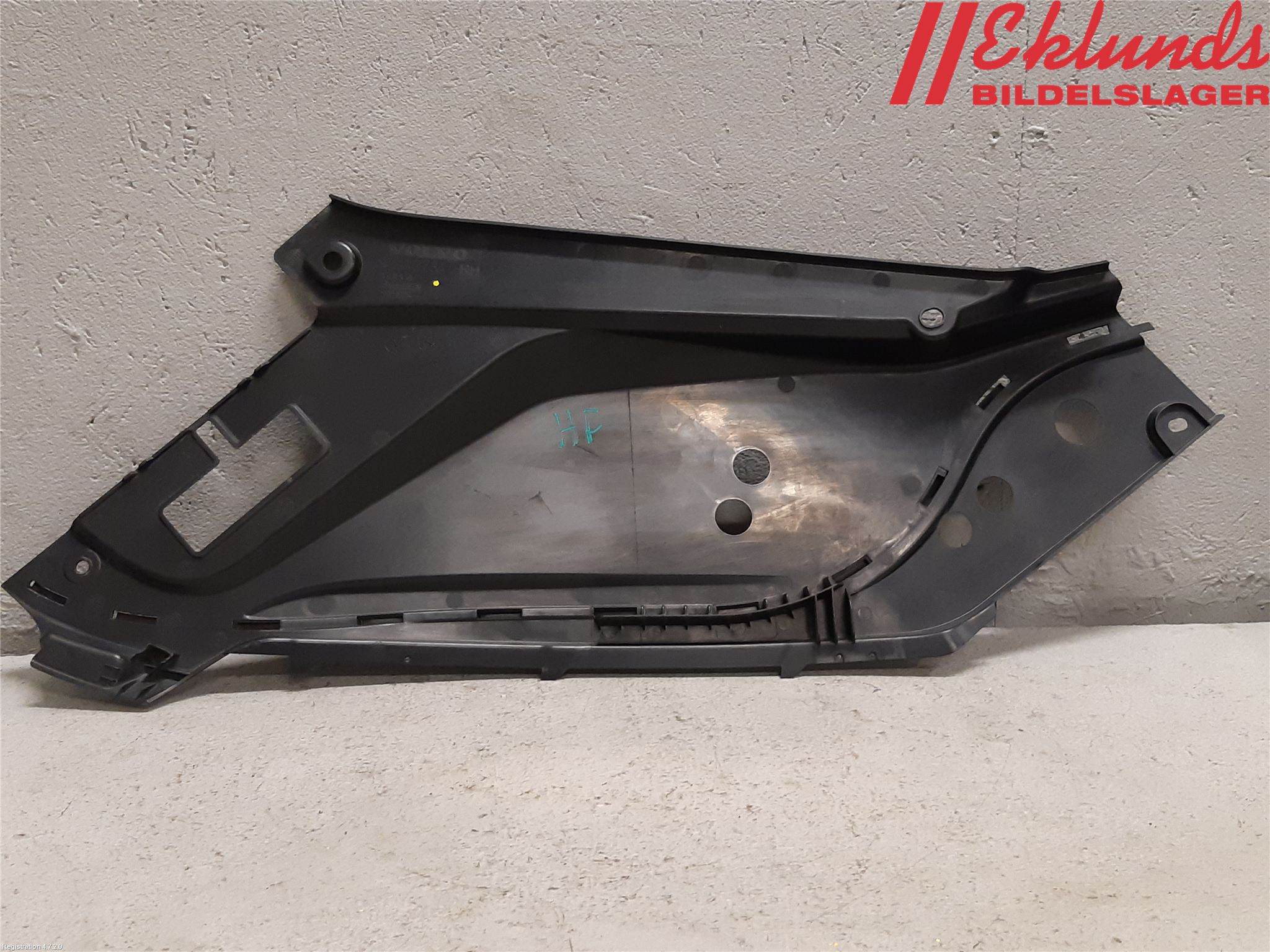 Volvo XC90/RECHARGE 16- Täckplast Front