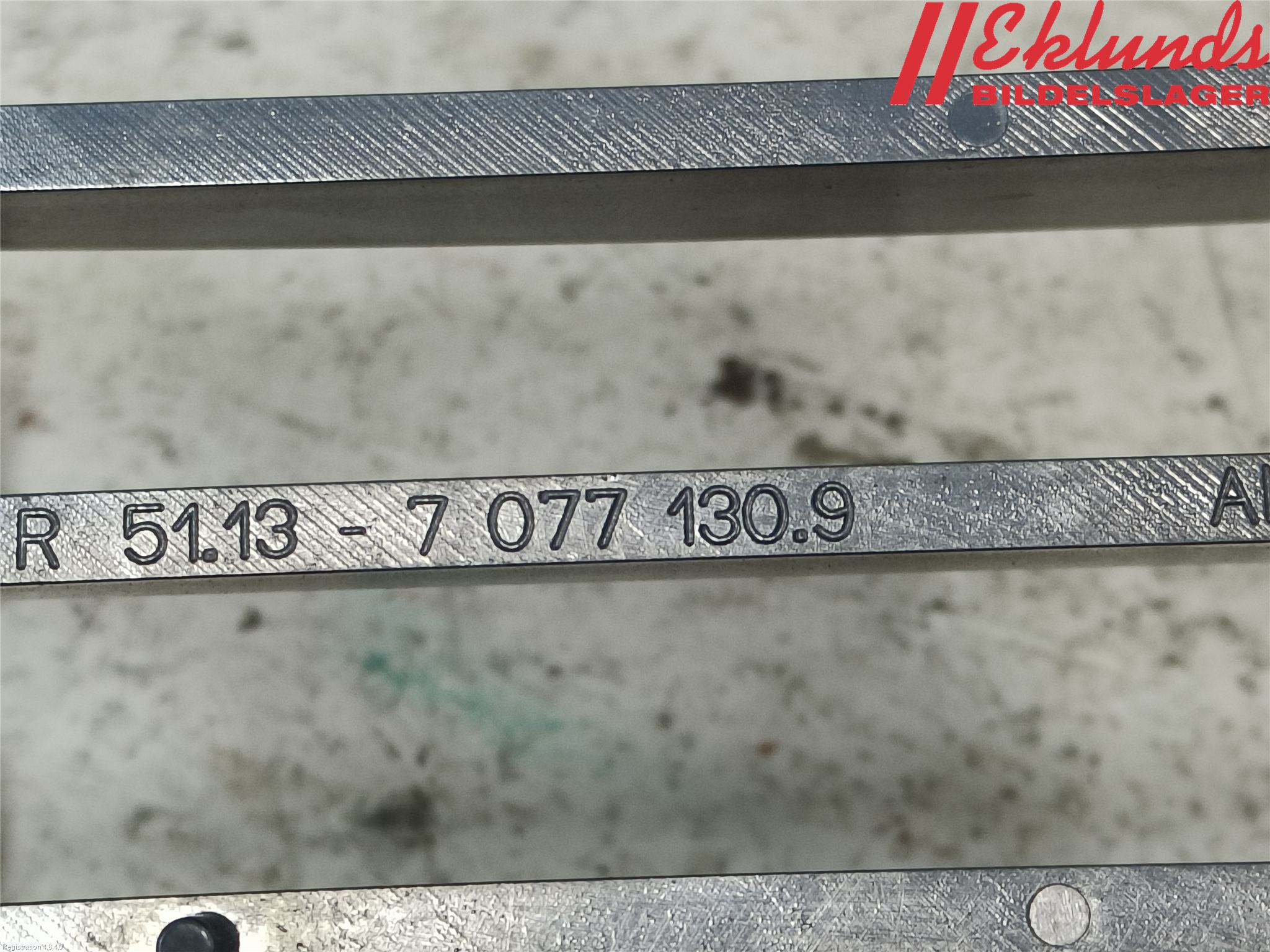 BMW 1 E87/81 5D/3D 03-11 Grilldel Mitt